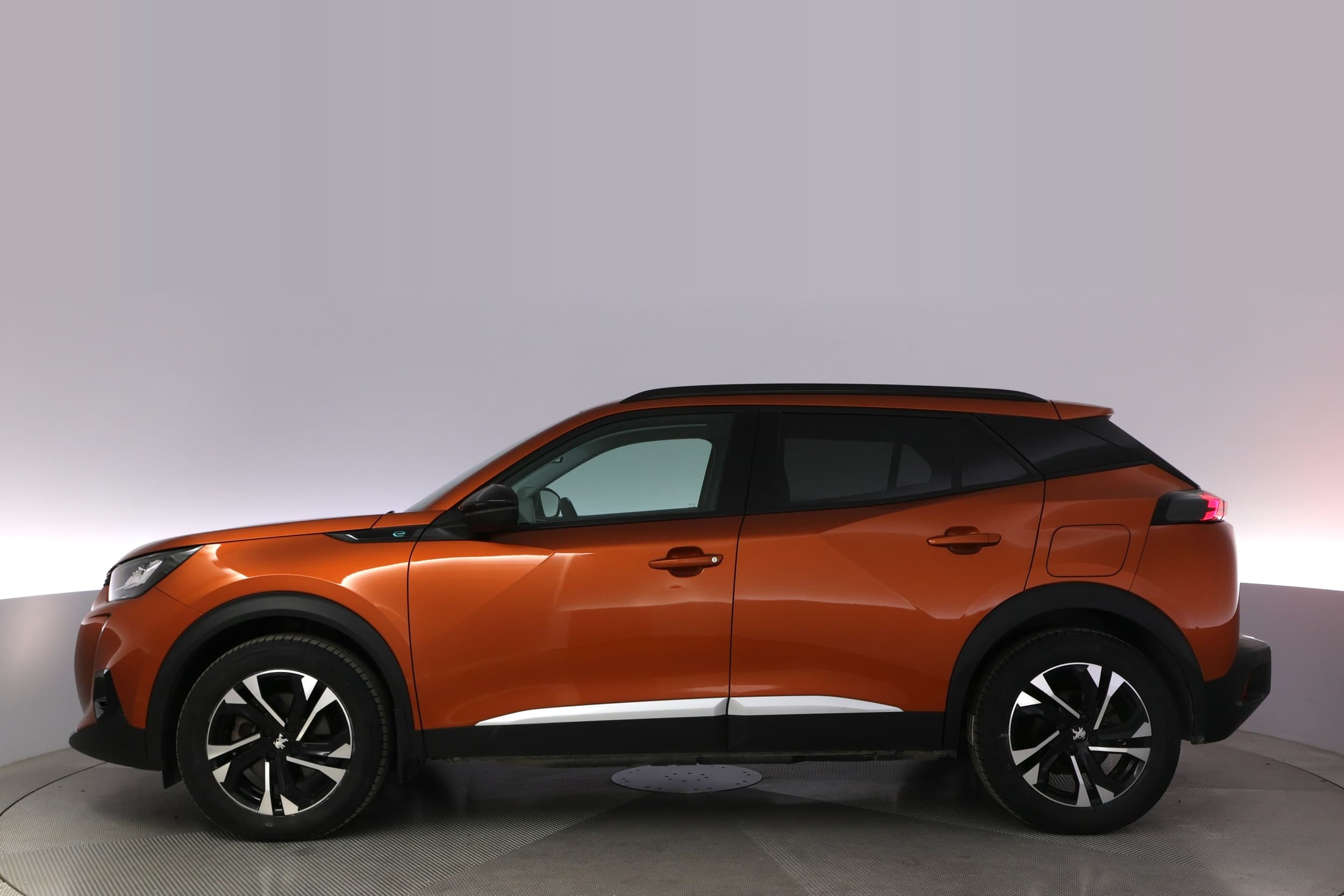 Peugeot e-2008