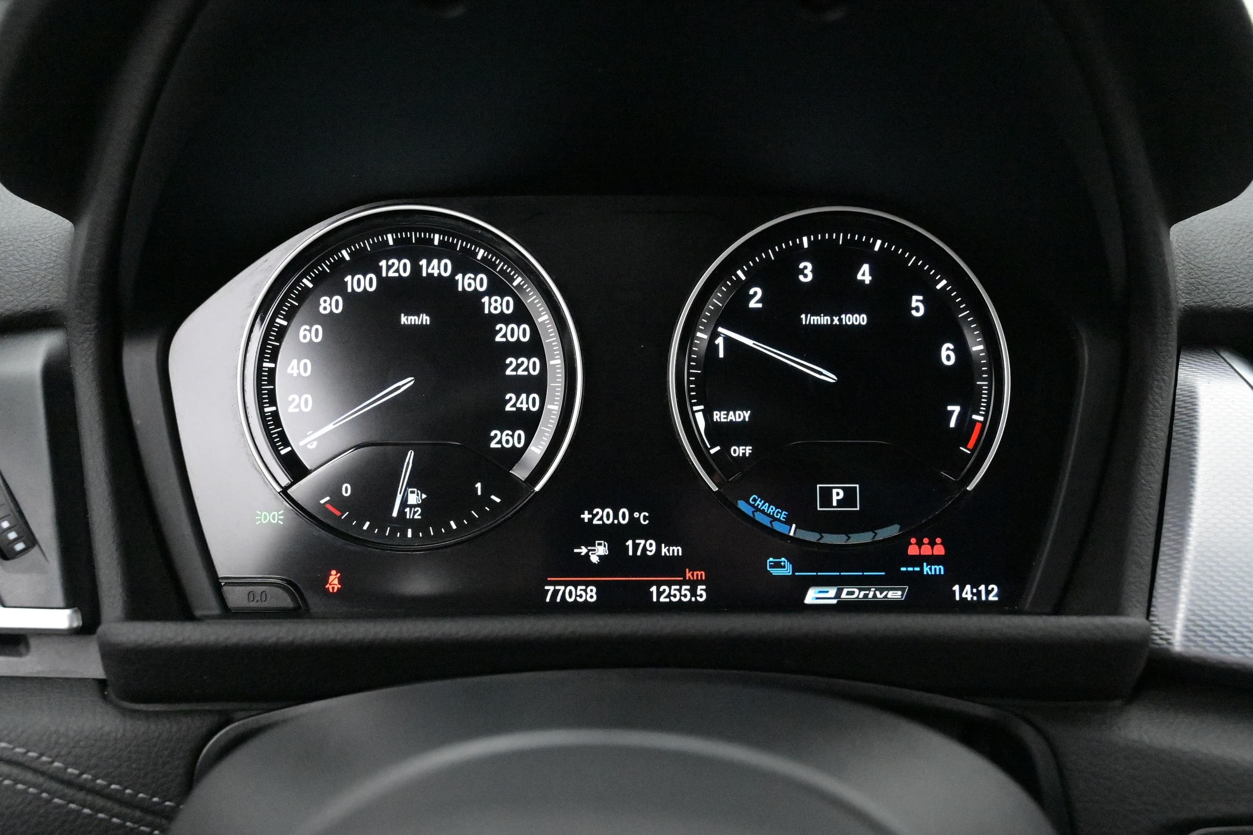 BMW 225xe