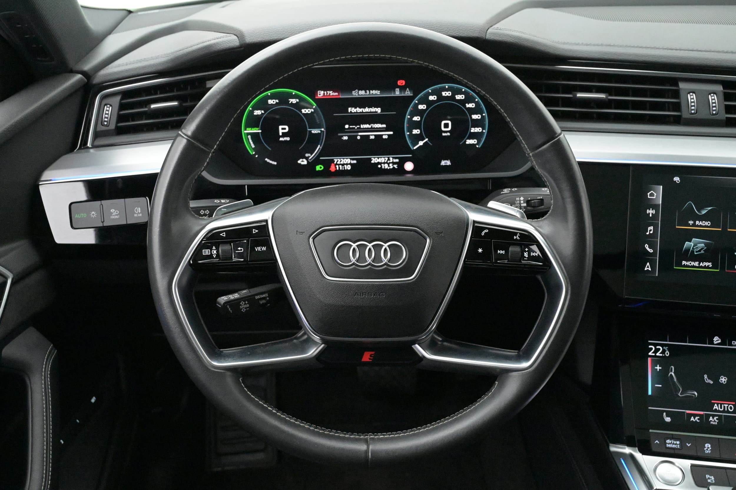 Audi e-tron