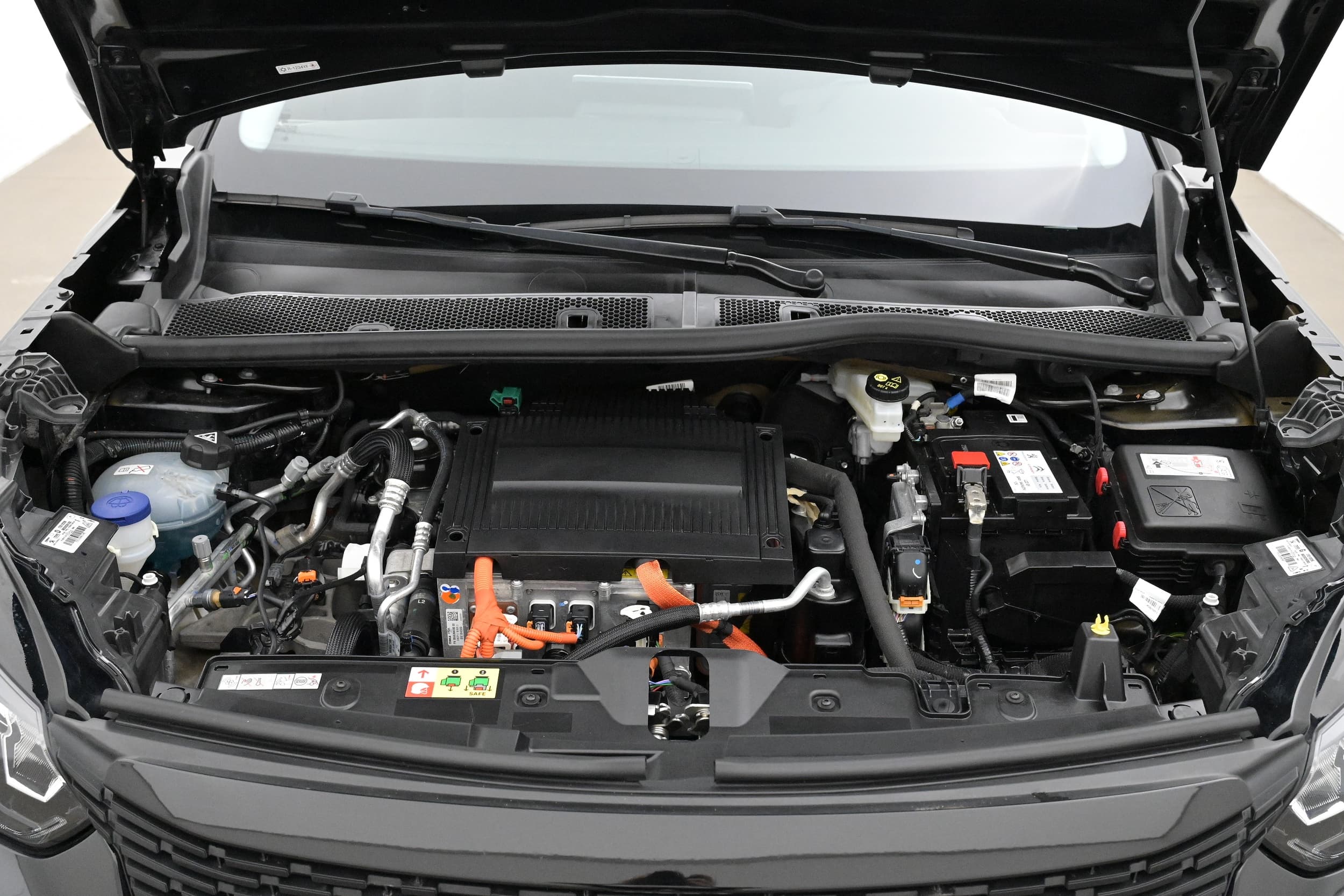 Peugeot e-2008
