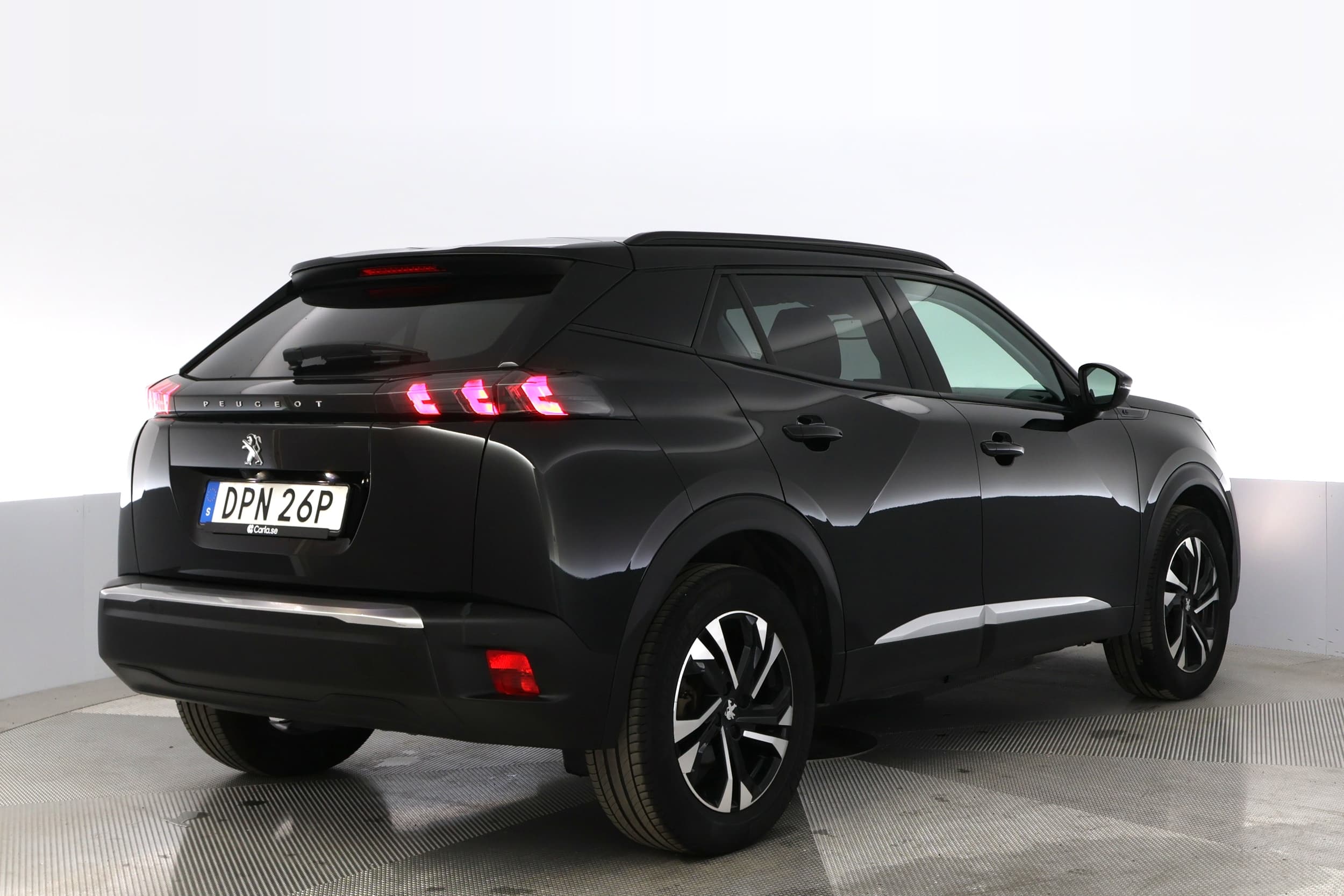 Peugeot e-2008