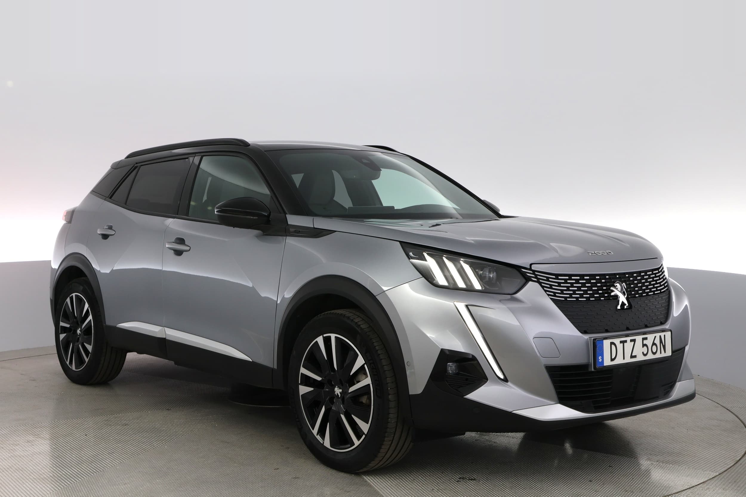 Peugeot e-2008