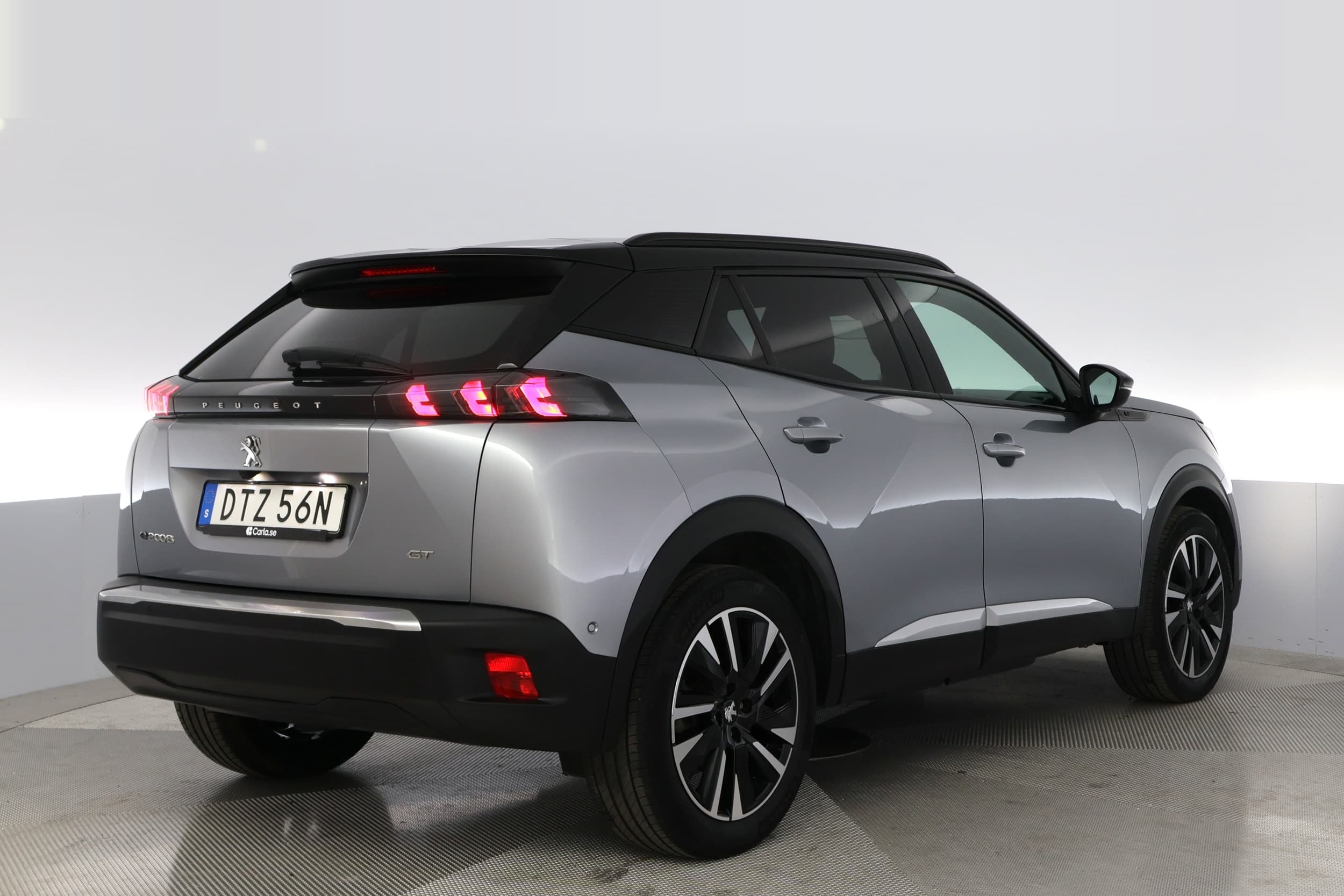 Peugeot e-2008