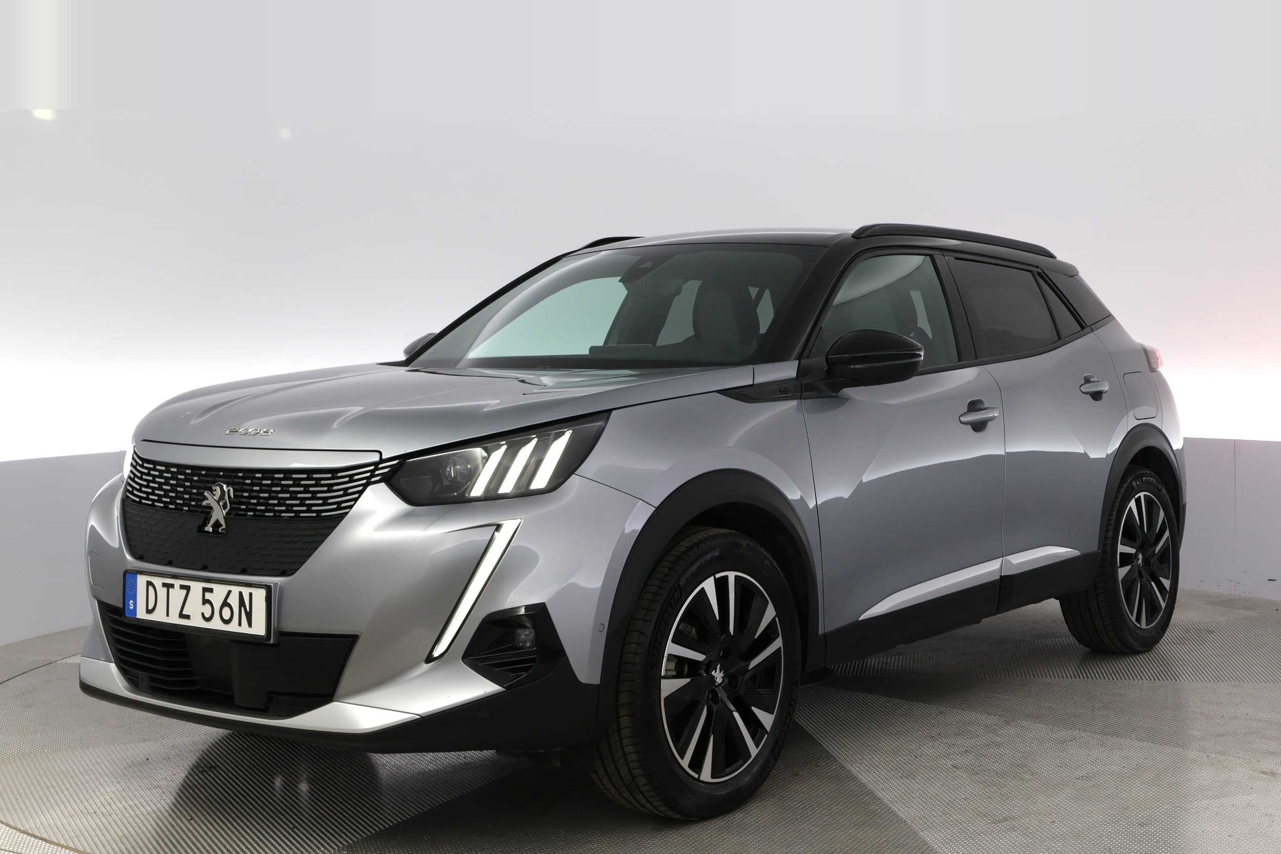 Peugeot e-2008