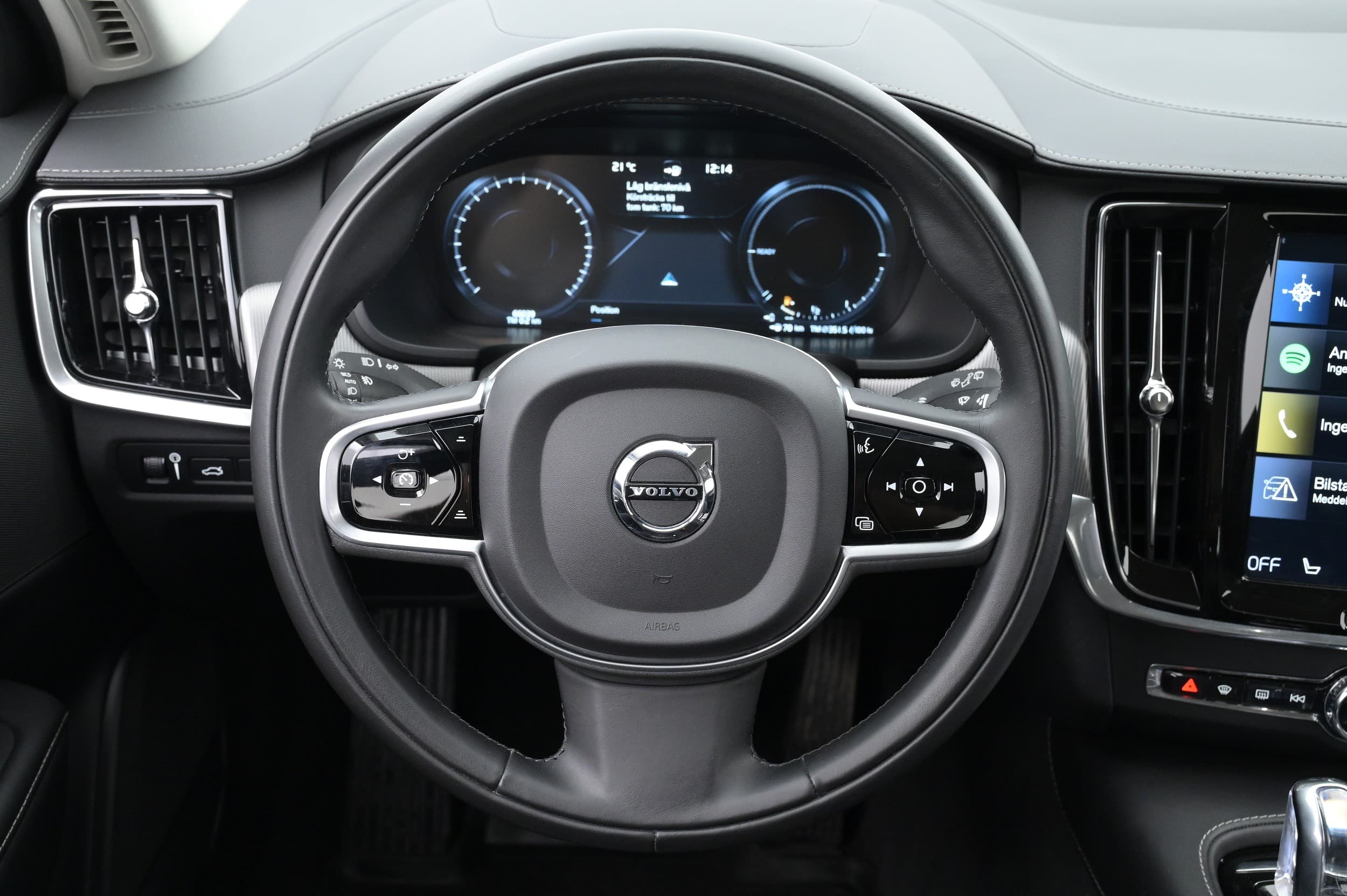 Volvo V90