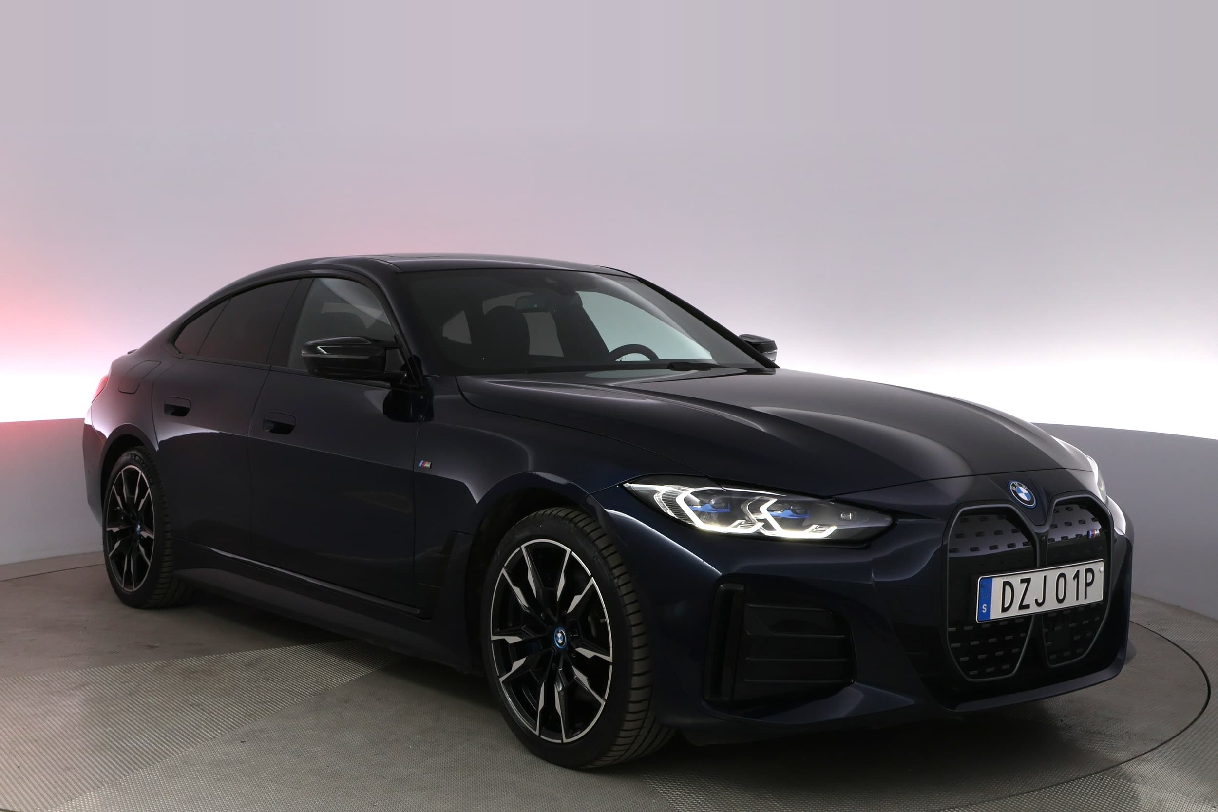 BMW i4