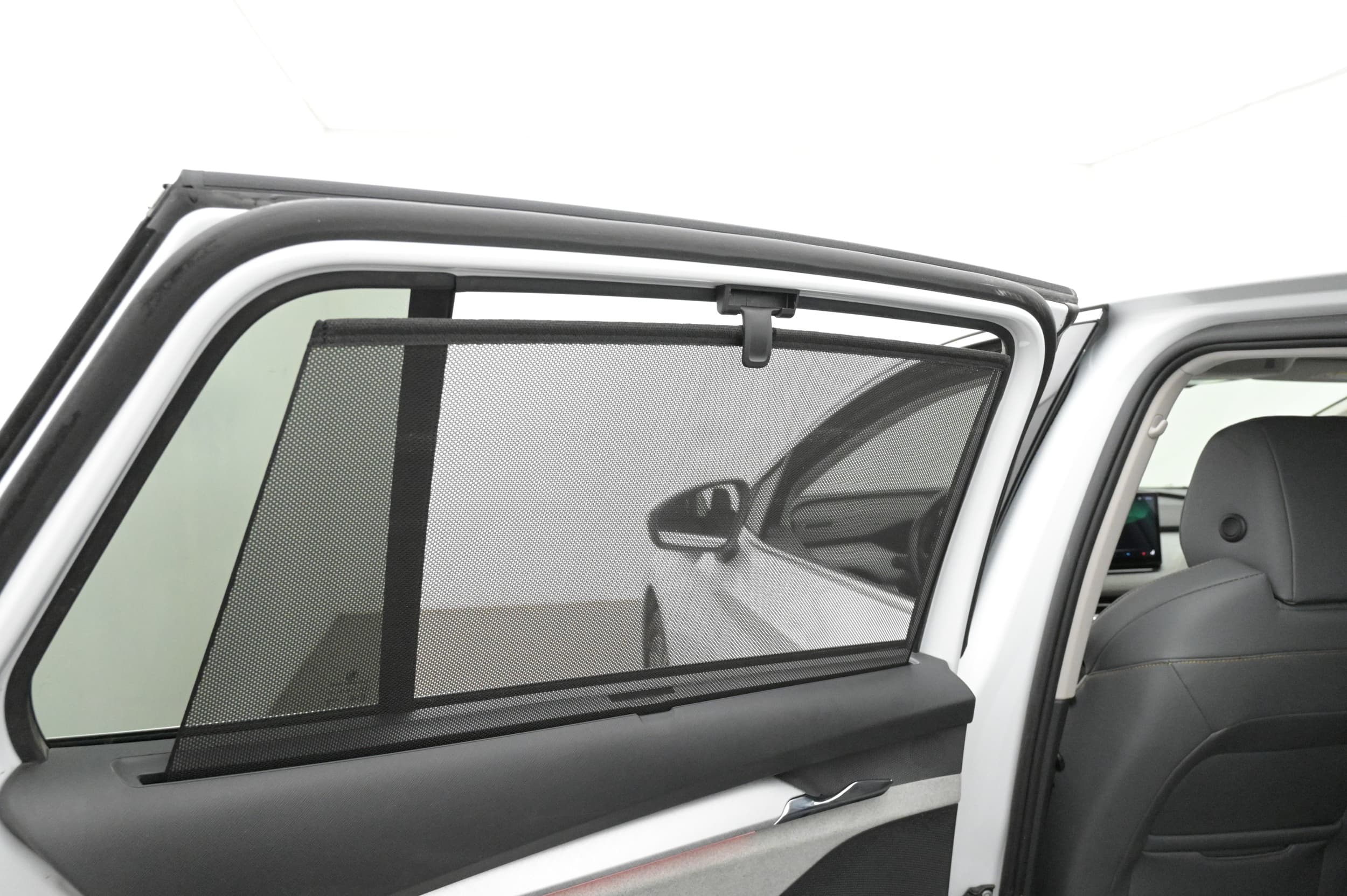 Solskyddsgardiner bakdörrar