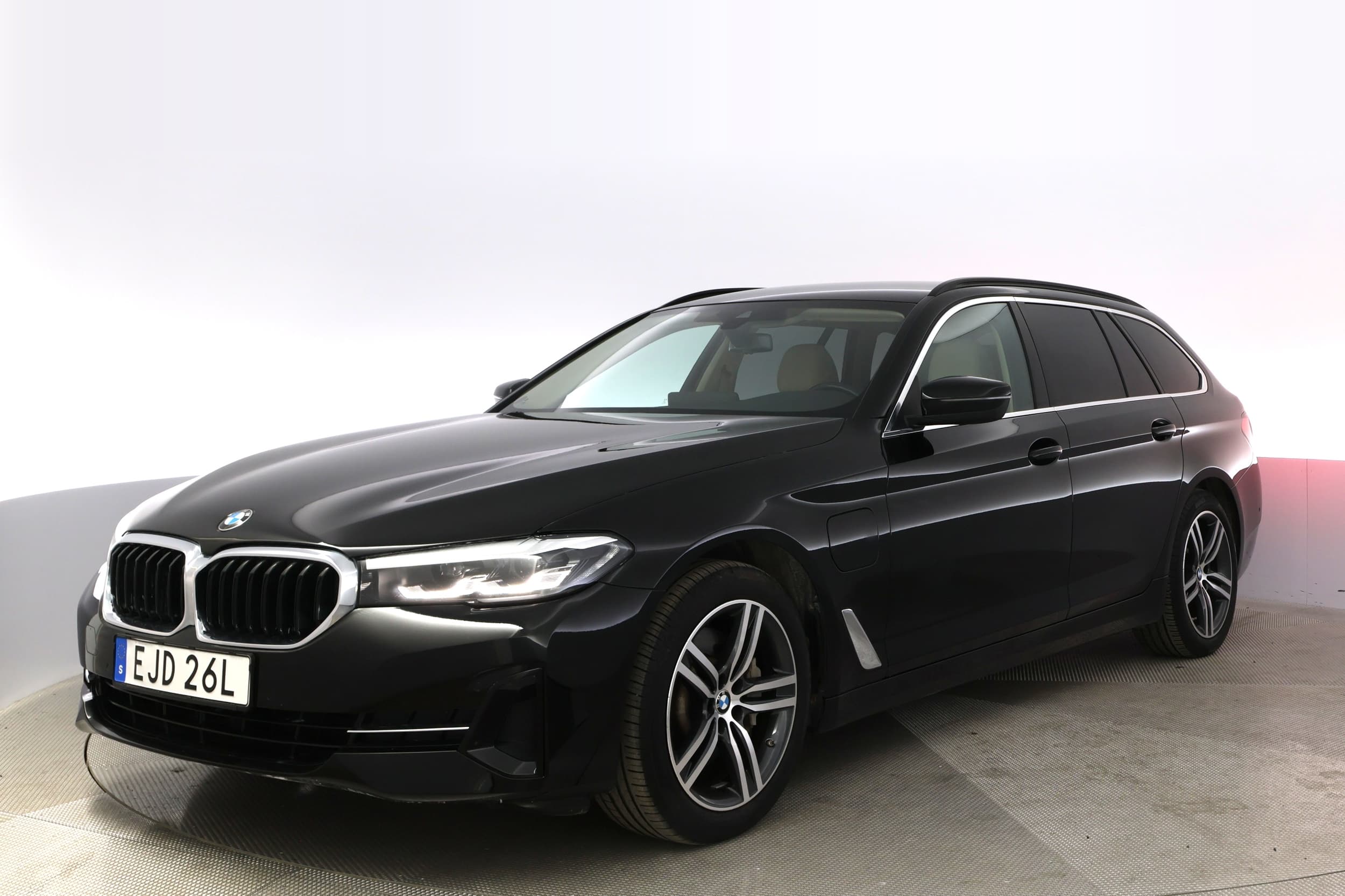 BMW 530e