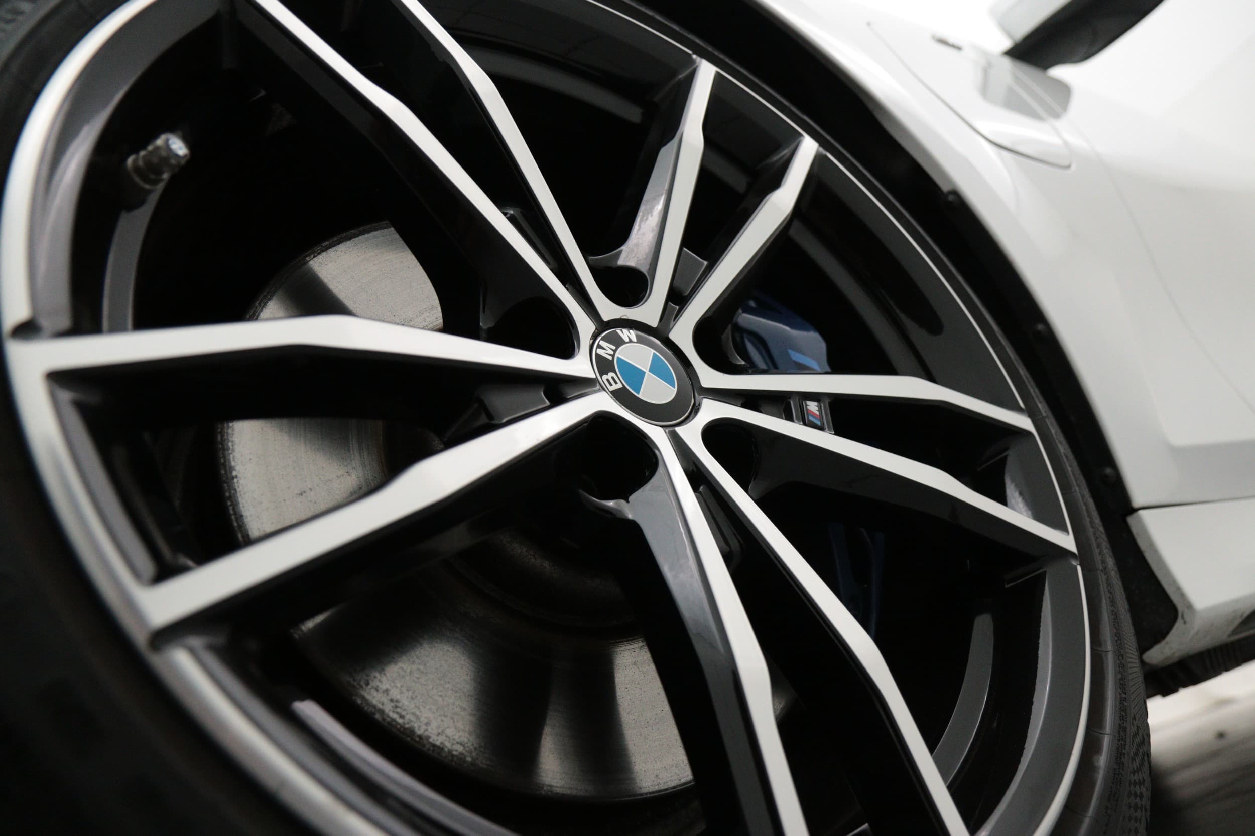 BMW 330e 