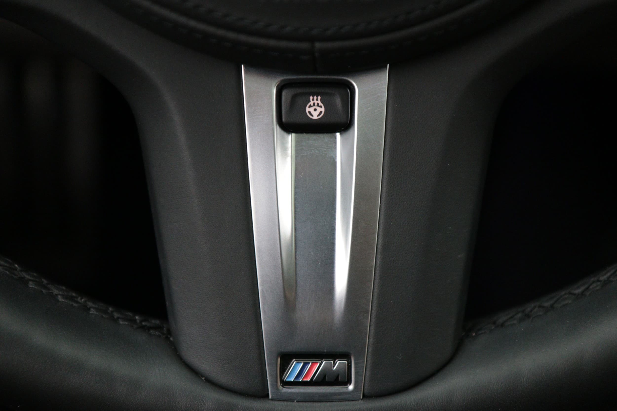 BMW 330e 