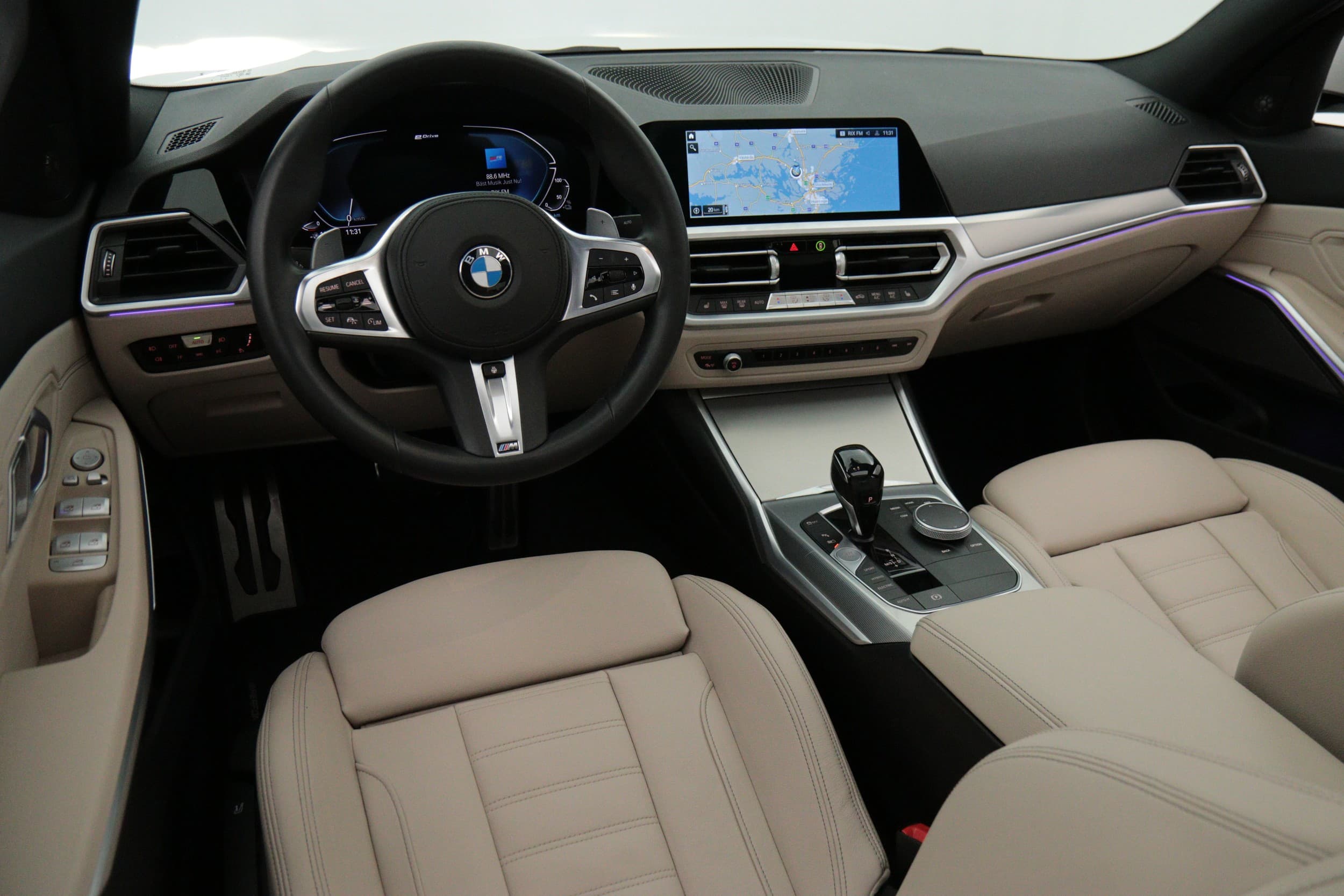 BMW 330e 