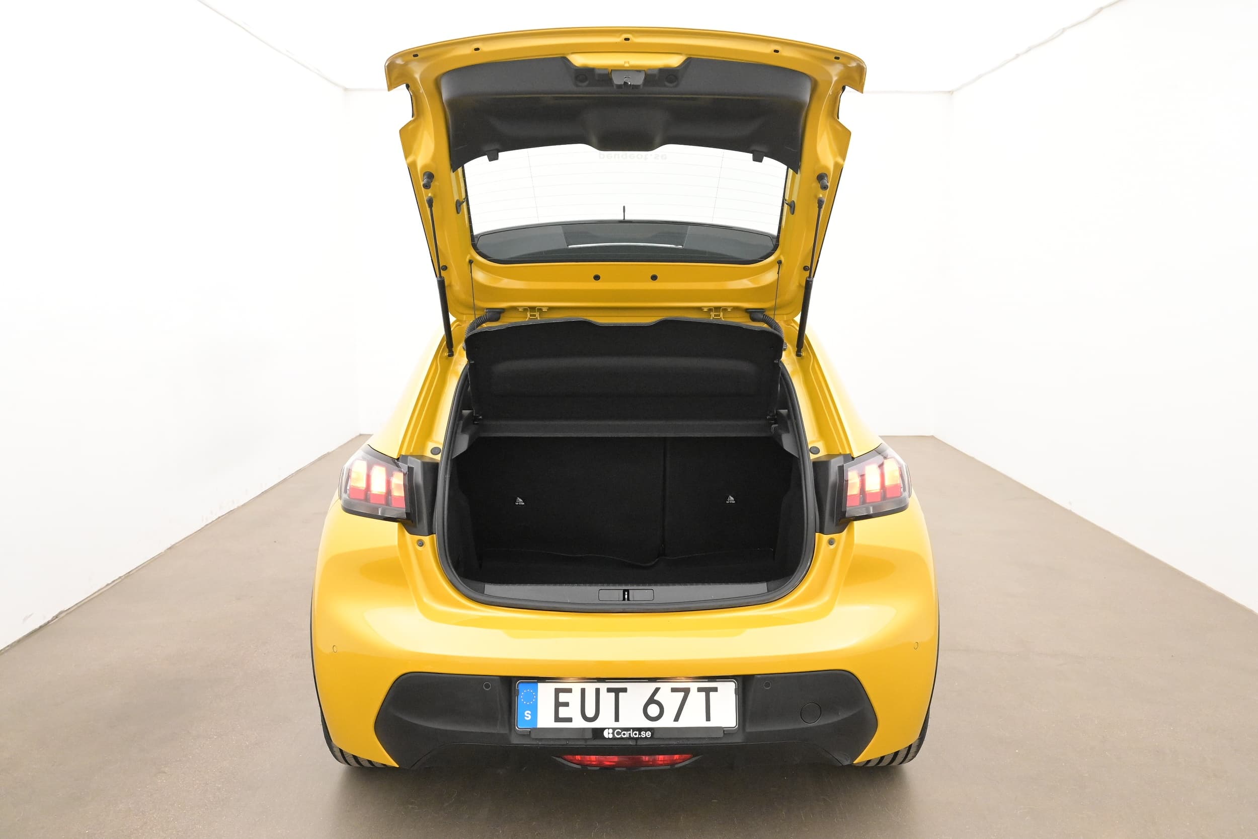Peugeot e-208