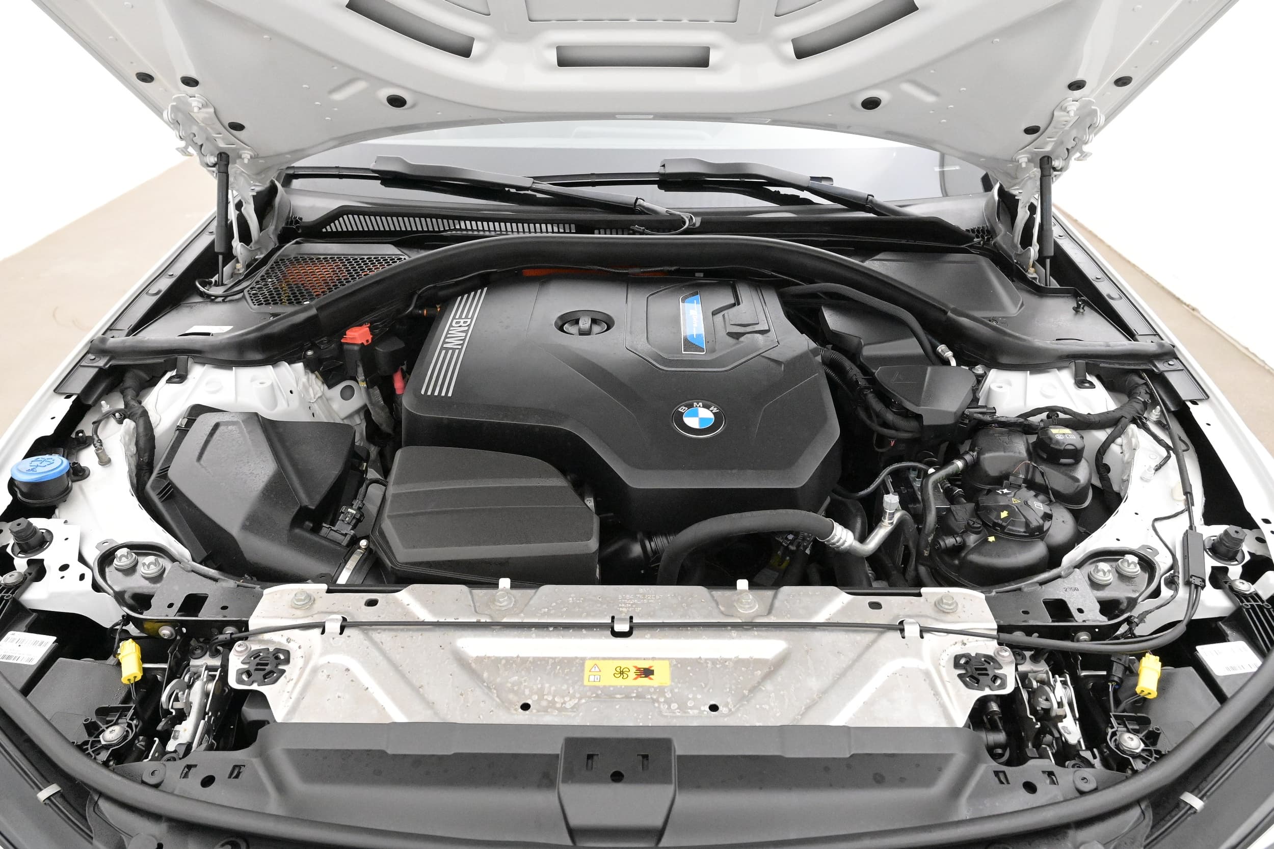 BMW 330e