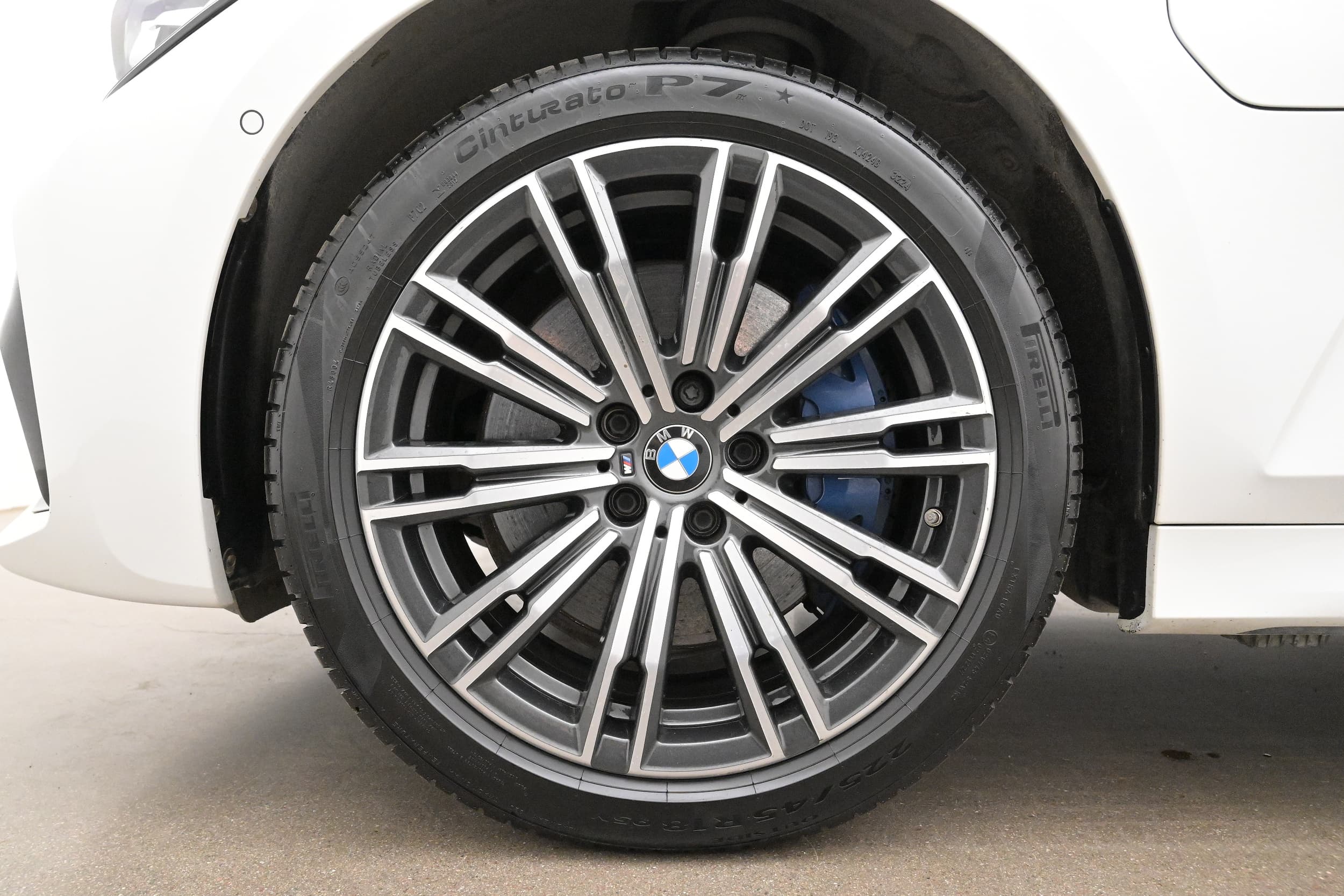 BMW 330e