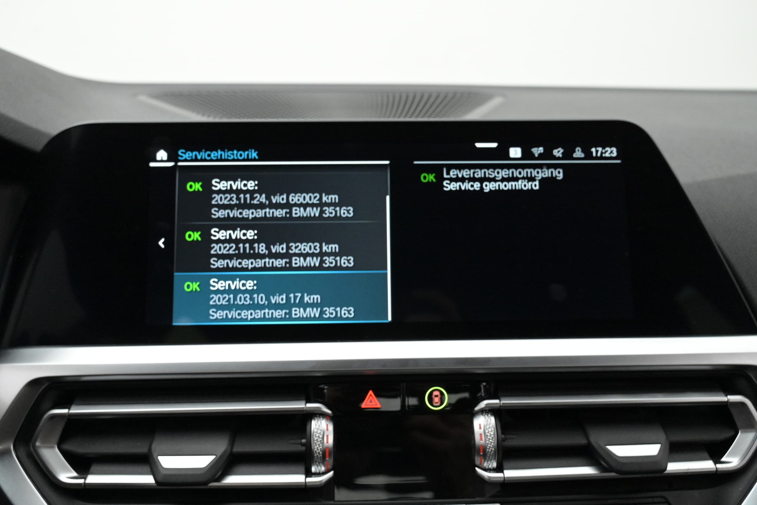 BMW 330e