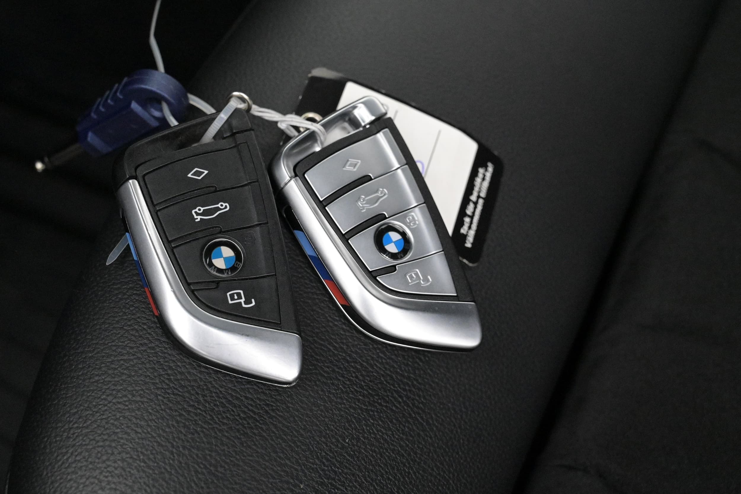 BMW 330e