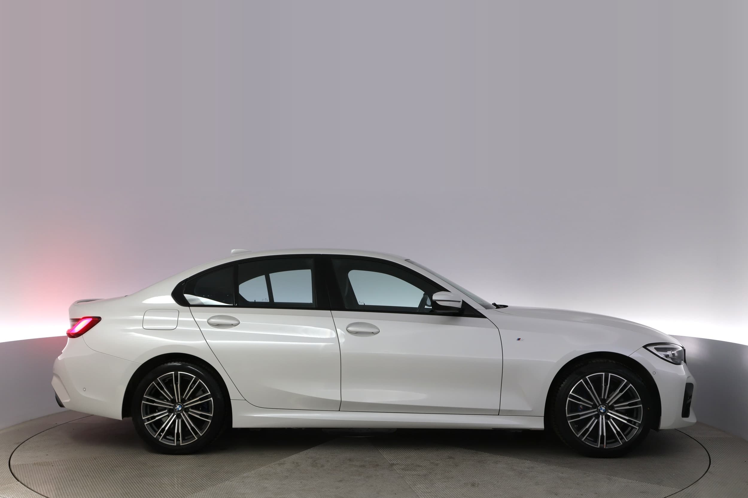 BMW 330e