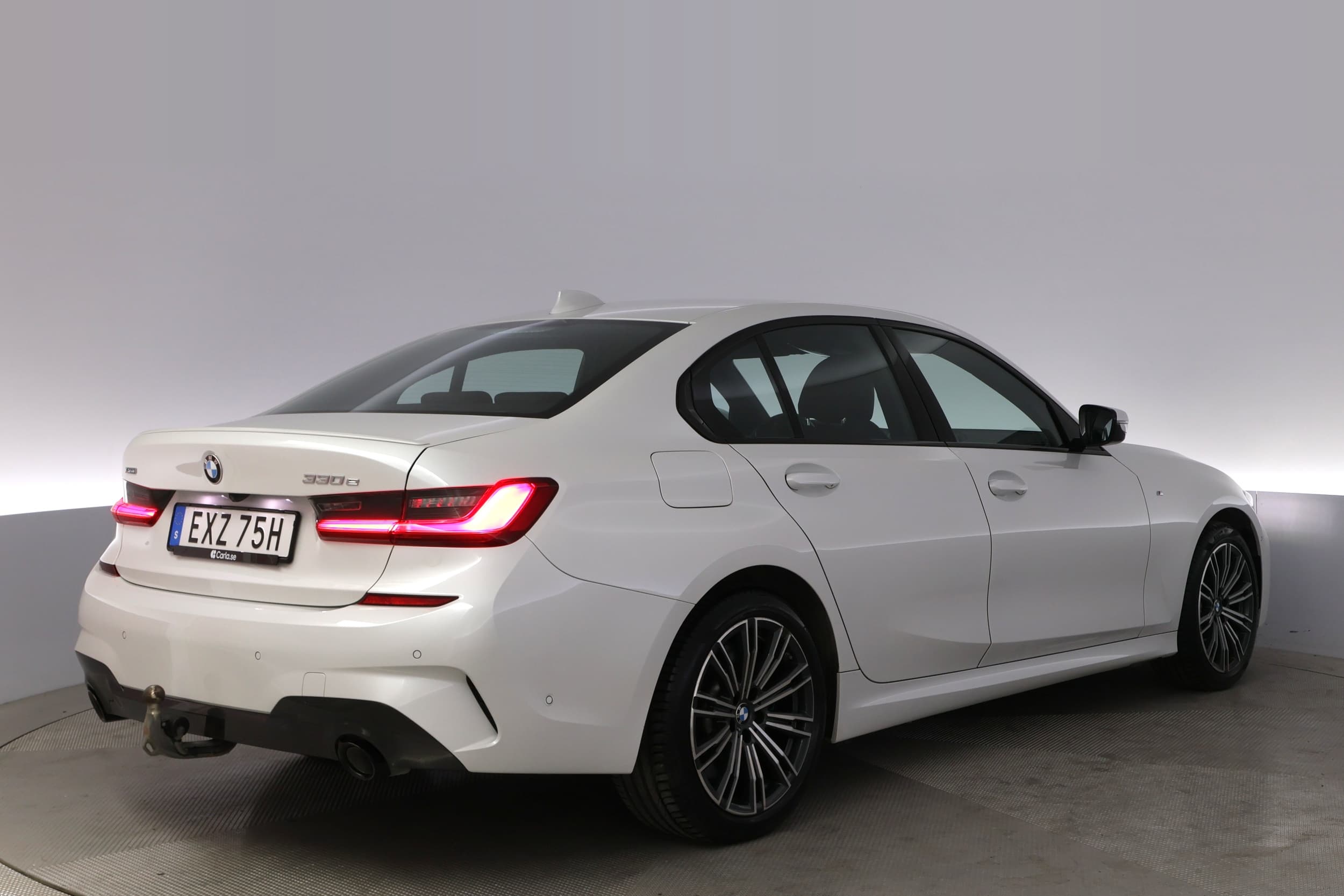 BMW 330e