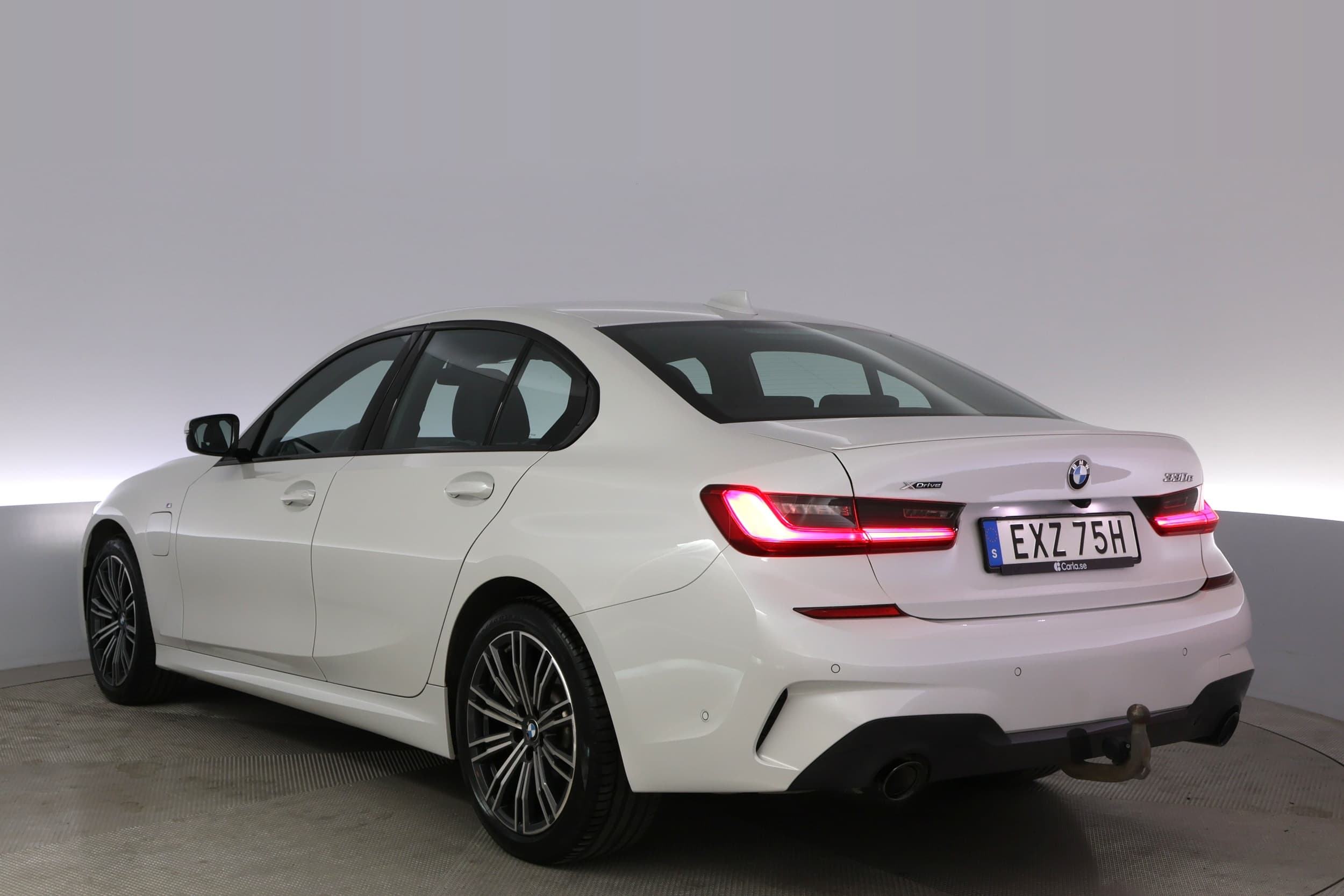 BMW 330e