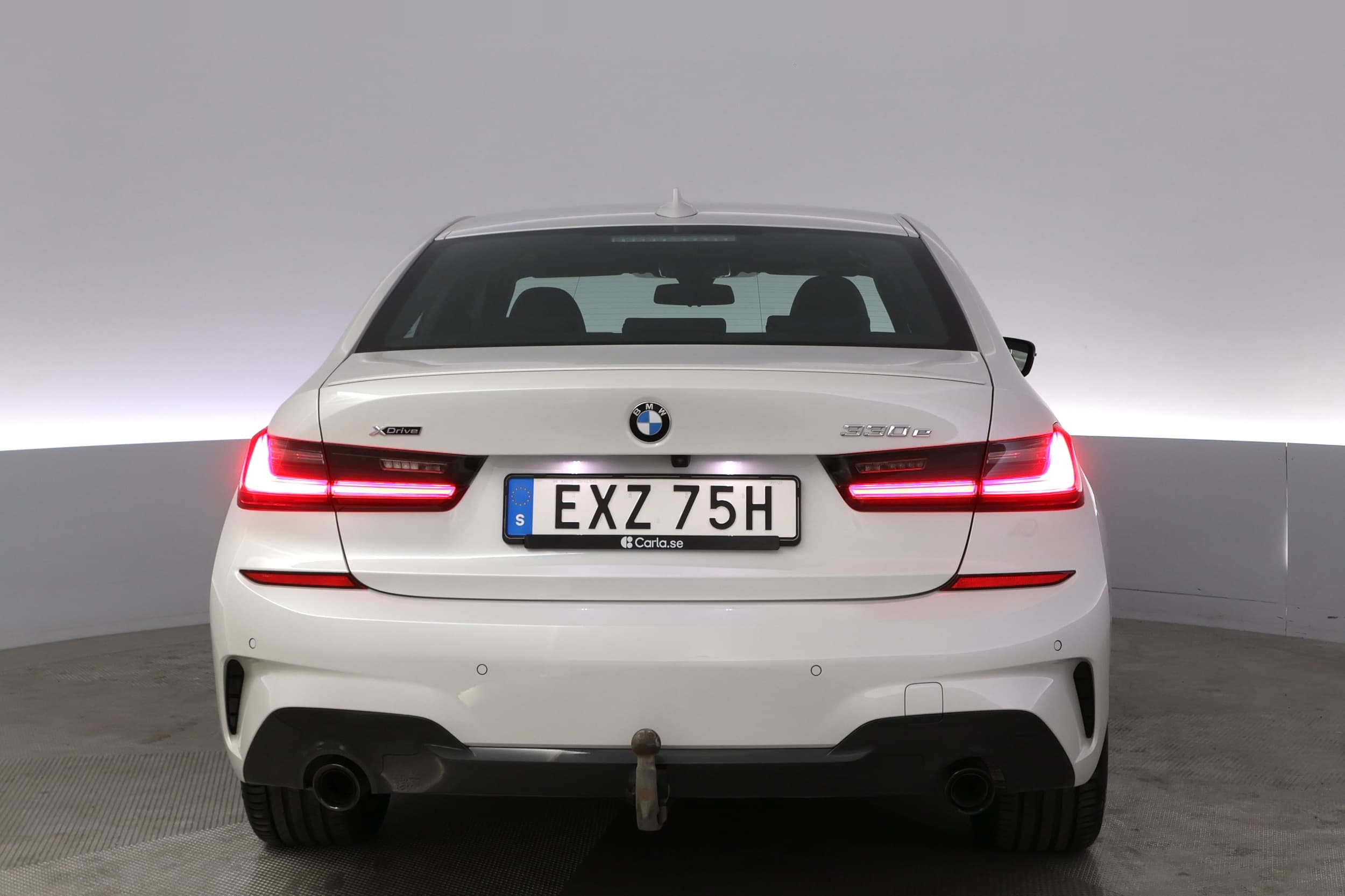 BMW 330e