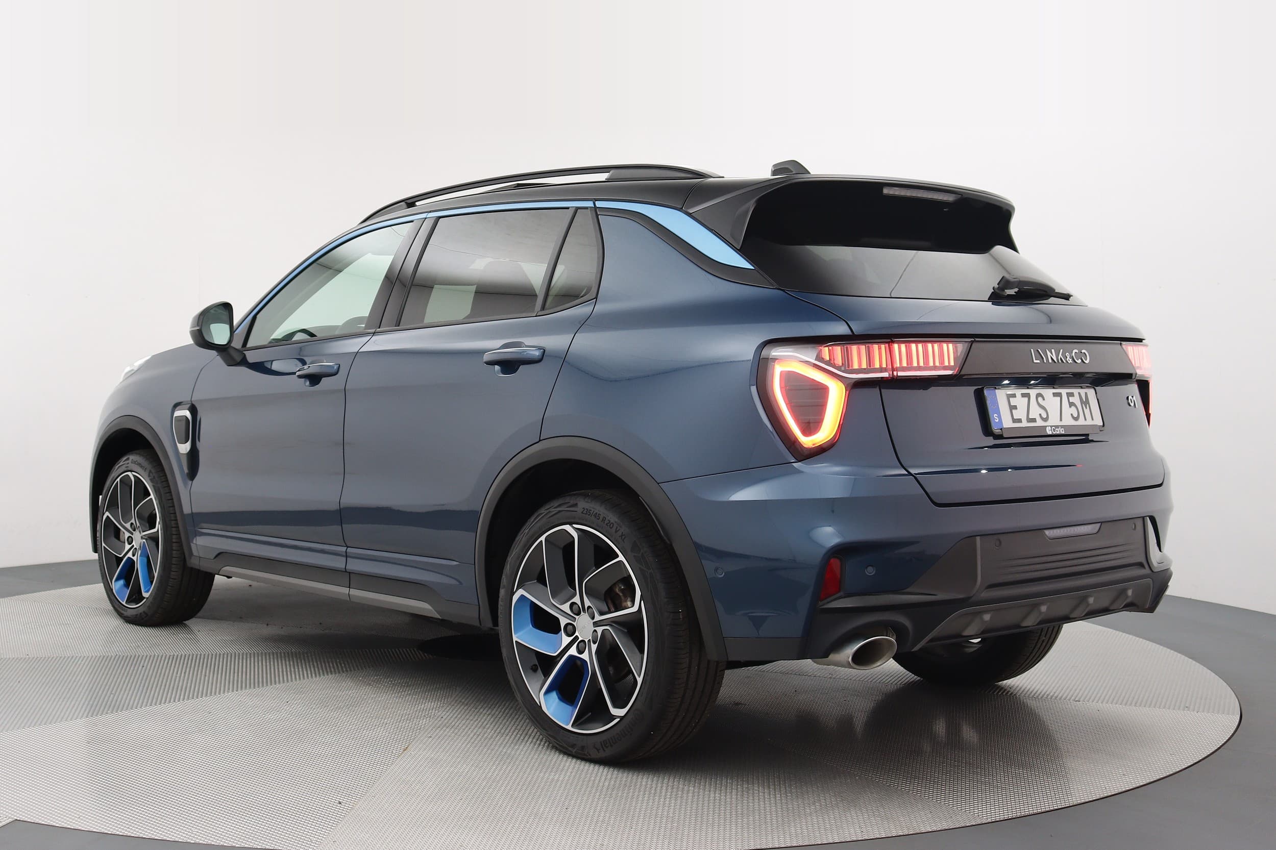 Lynk & Co 01