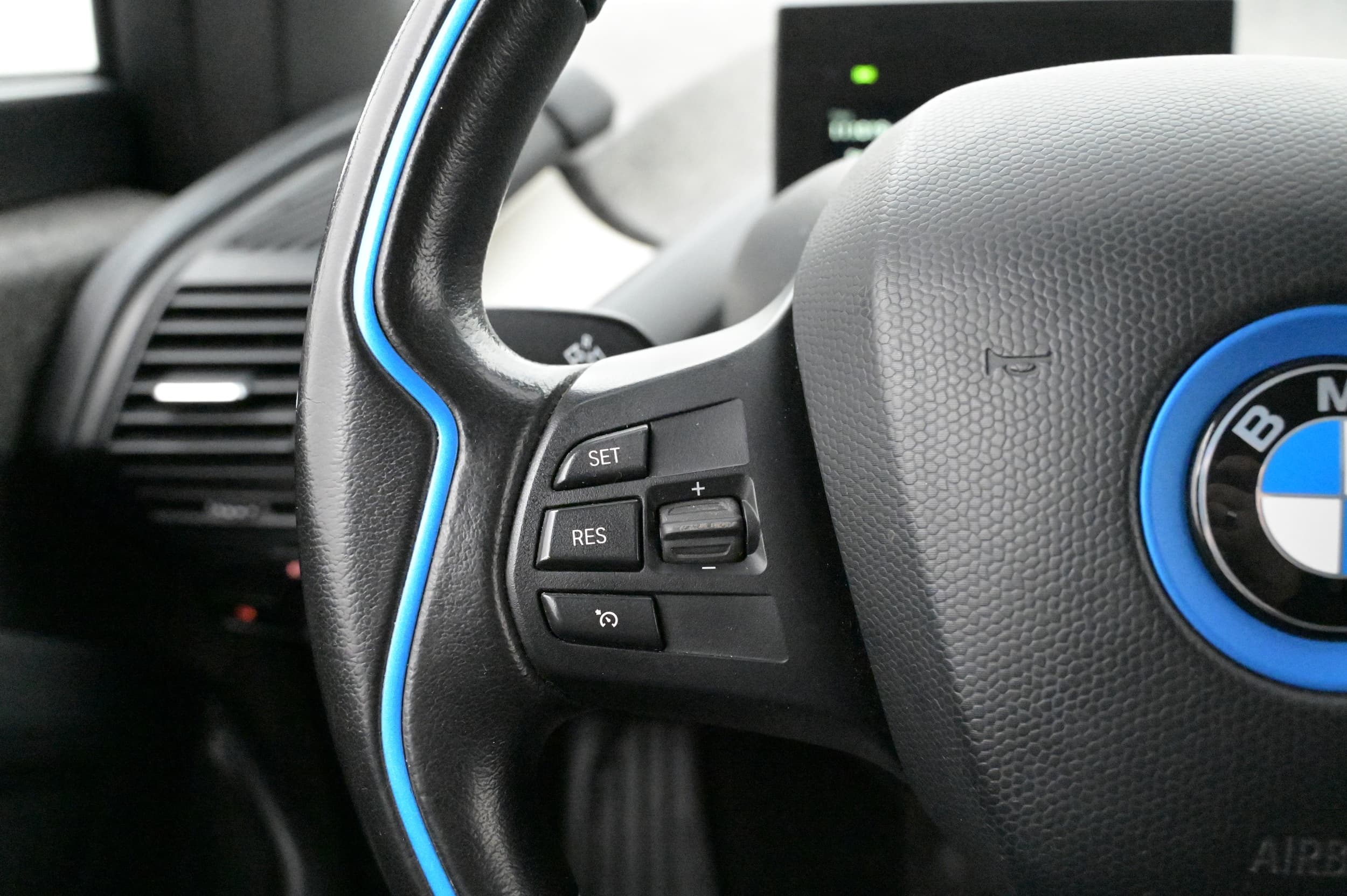 Multifunktionsratt med farthållare