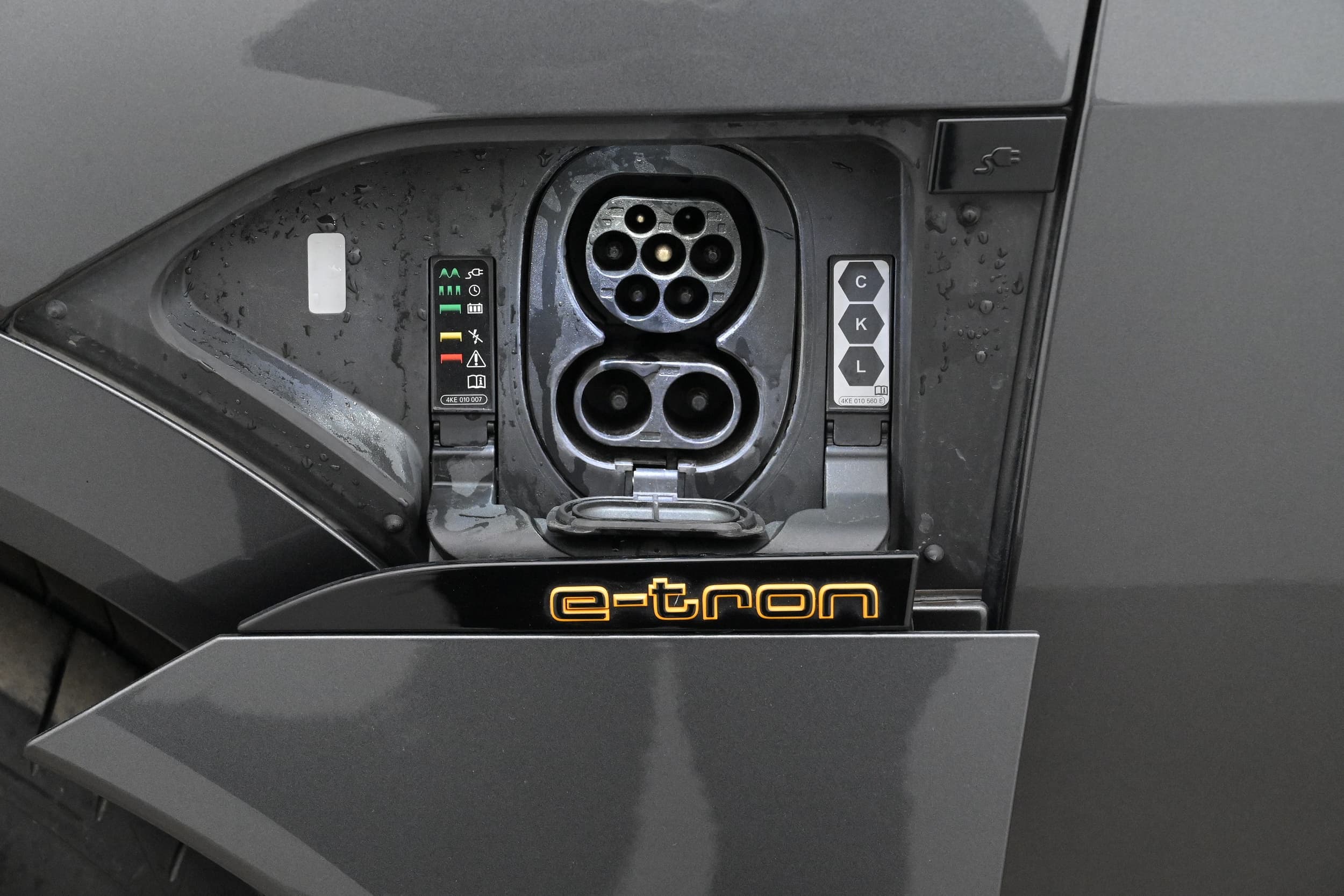 Audi e-tron