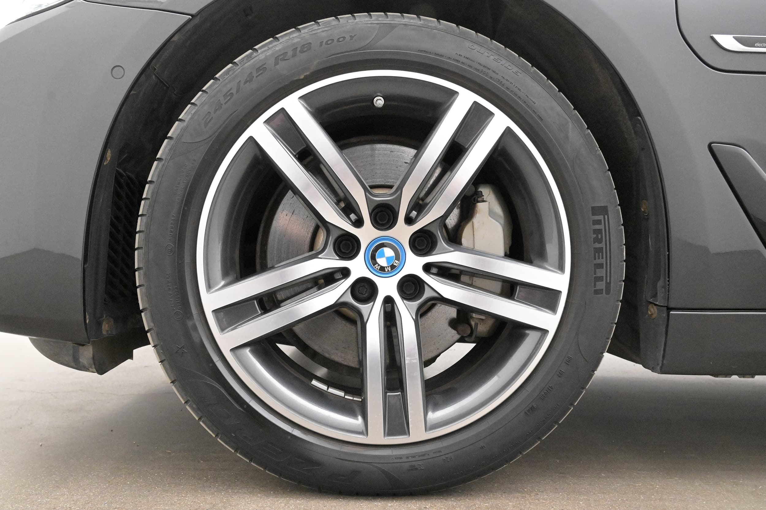 BMW 530e