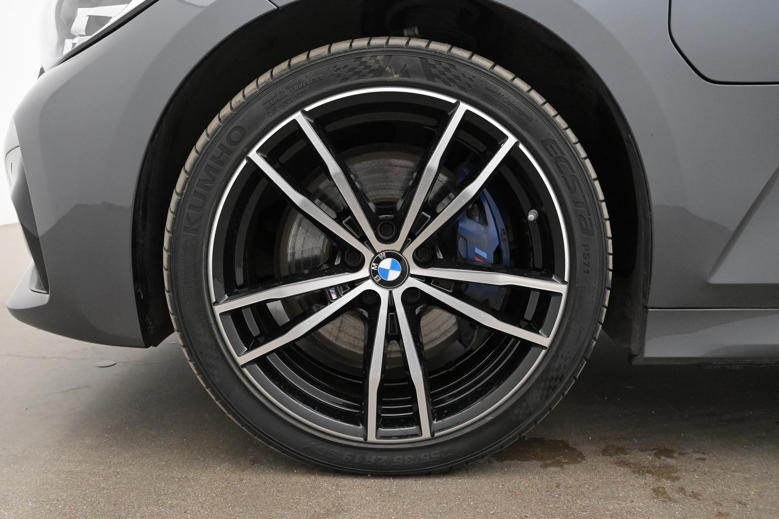 BMW 330e