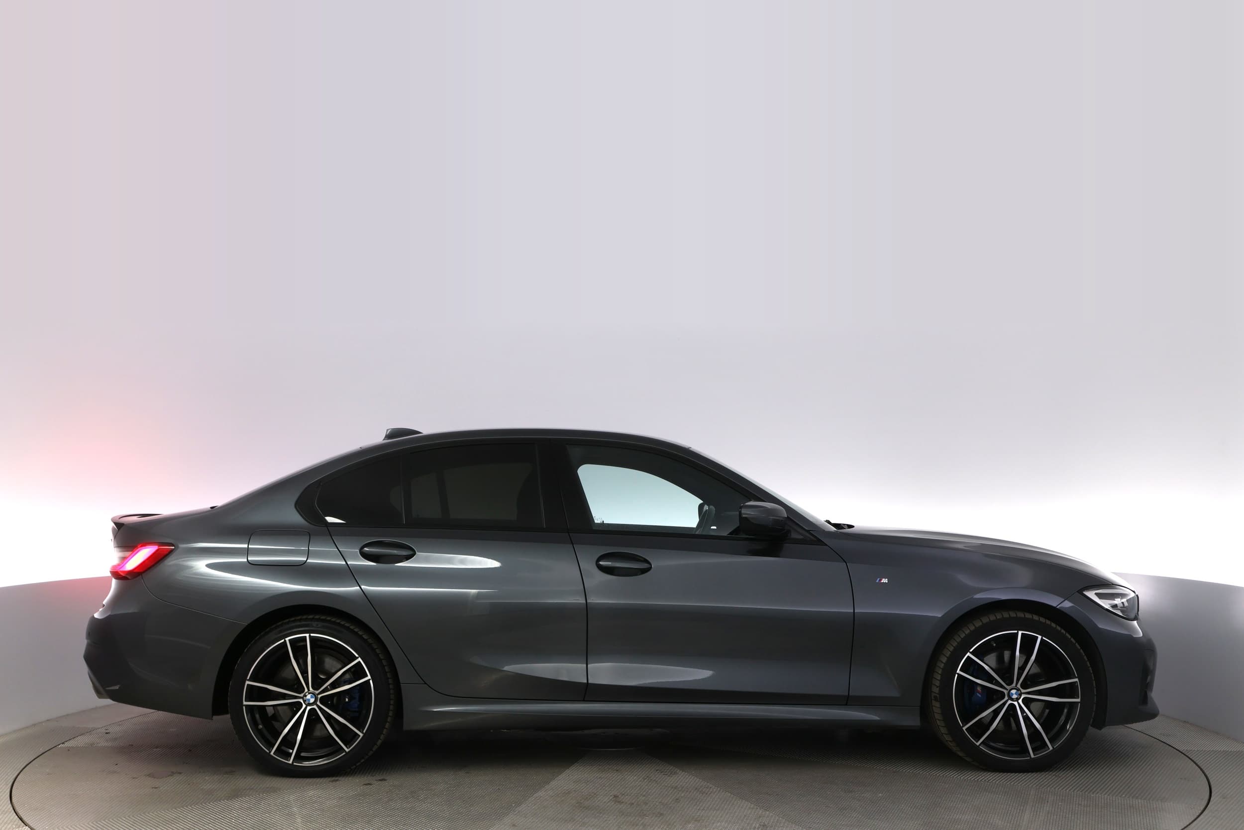 BMW 330e