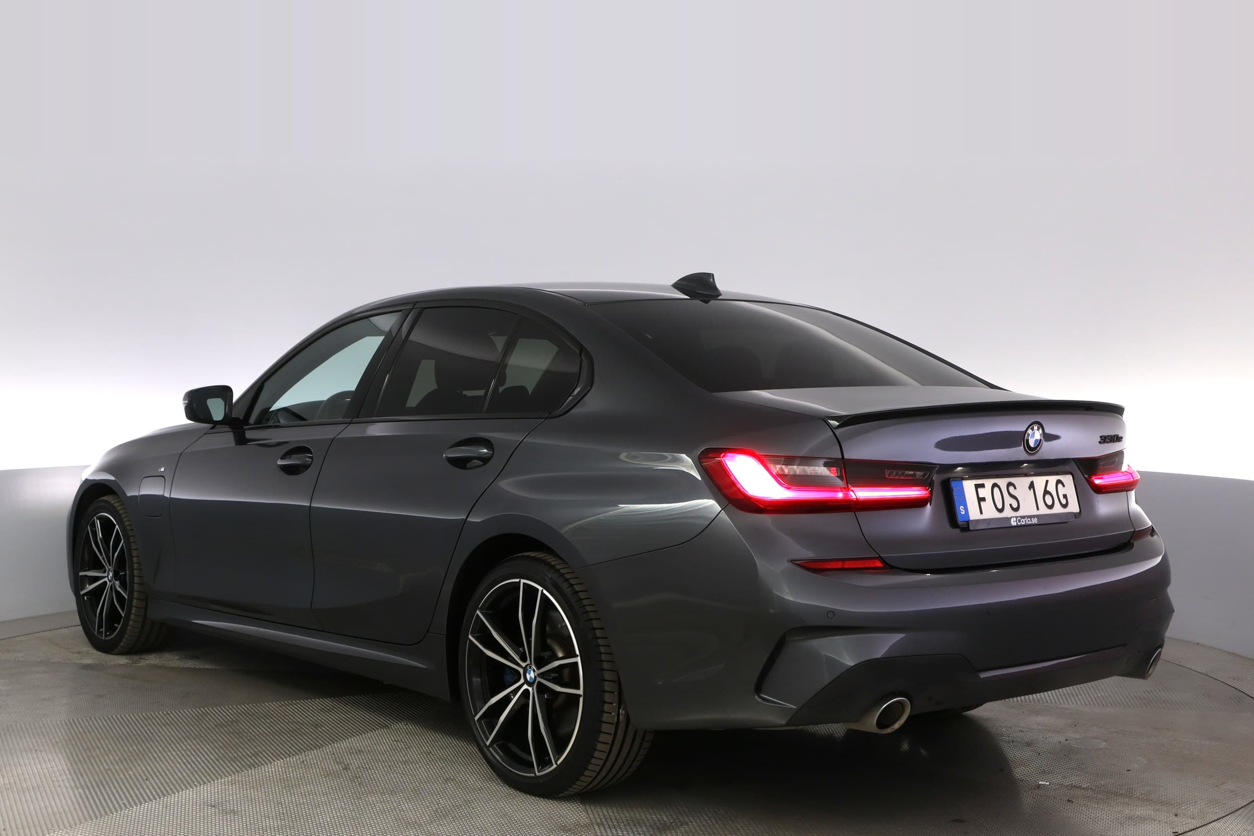BMW 330e
