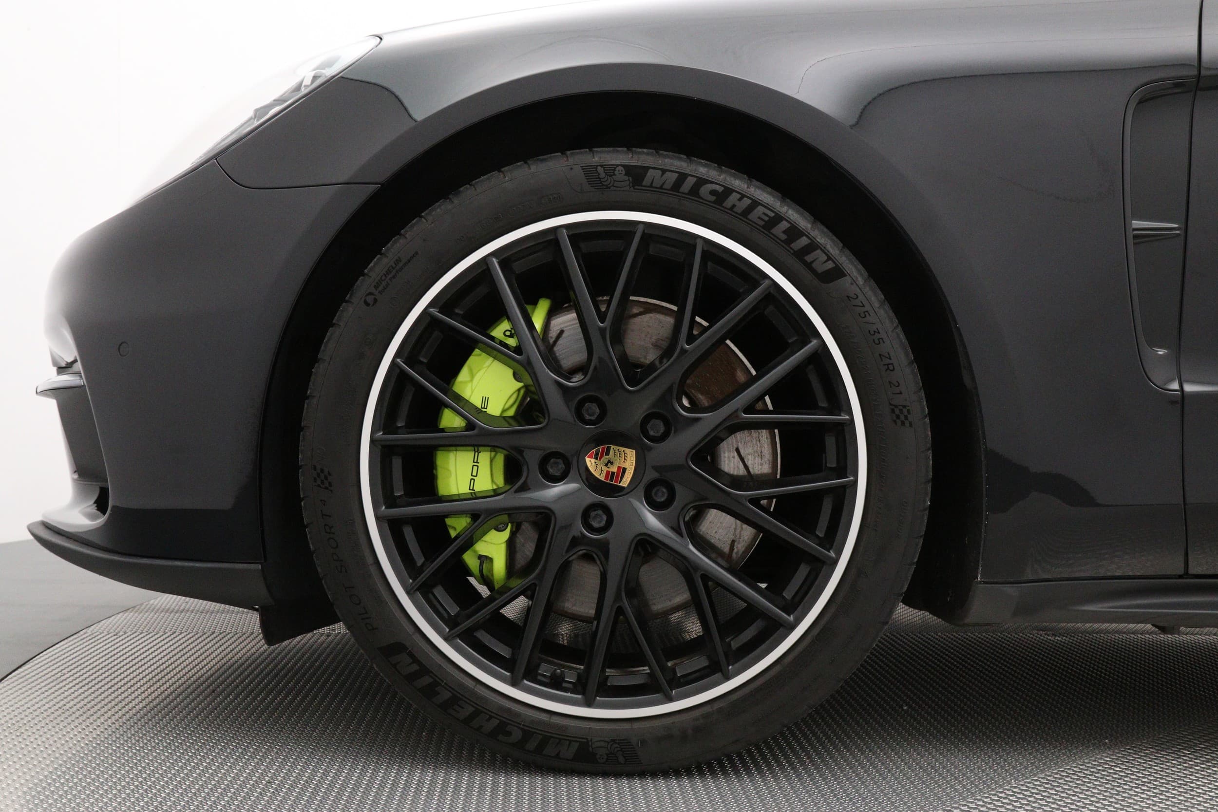 Porsche Panamera 4