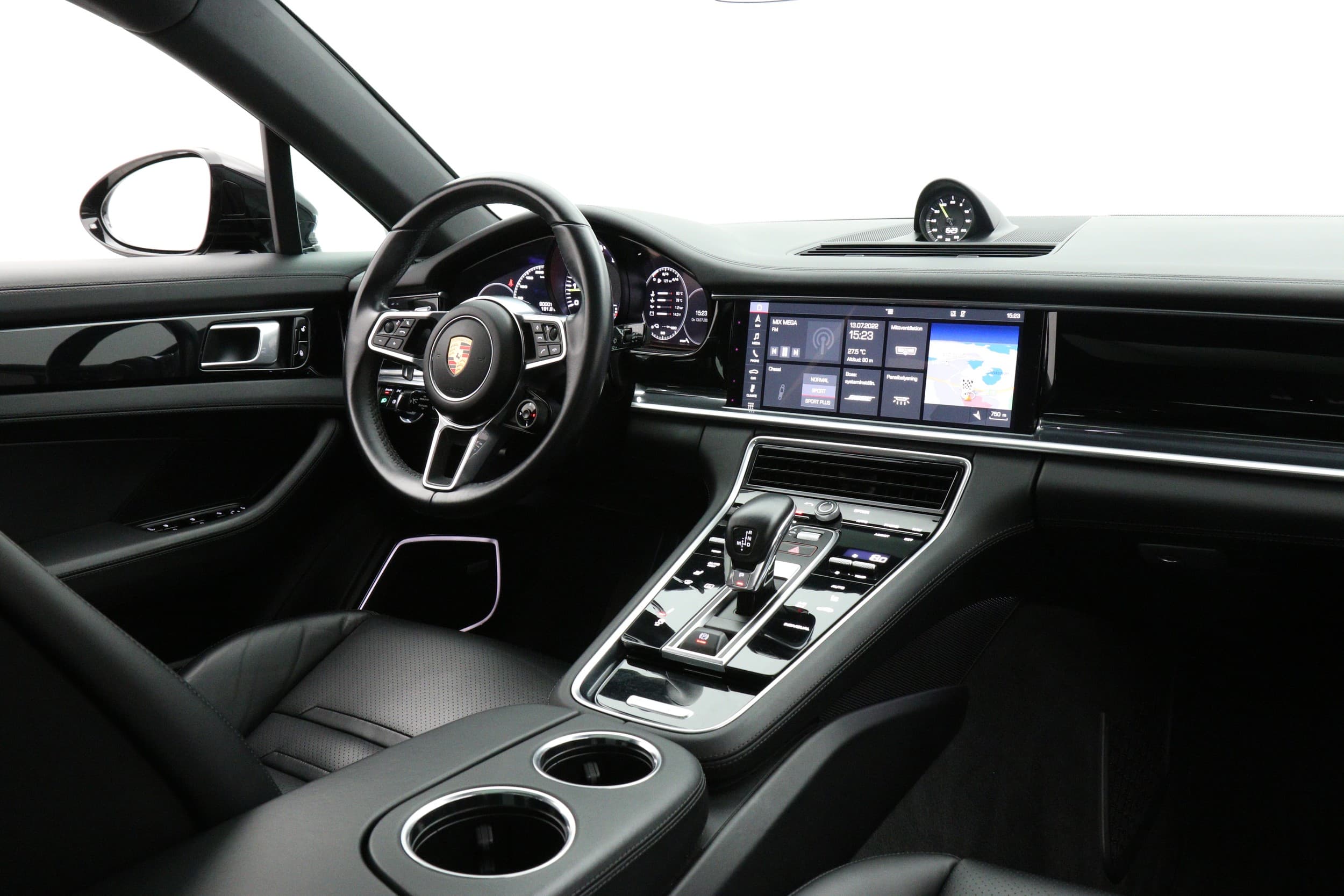 Porsche Panamera 4