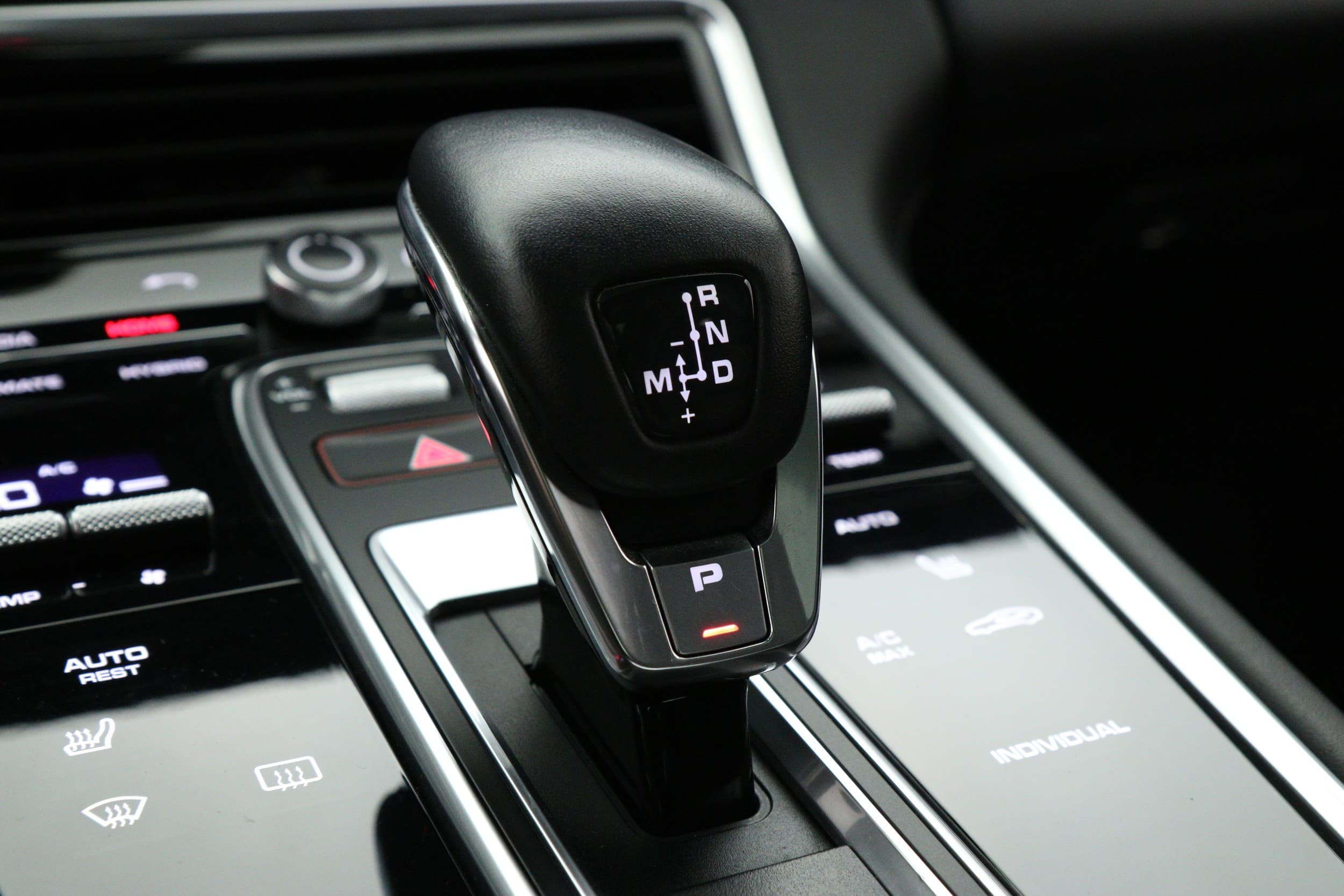 Porsche Panamera 4