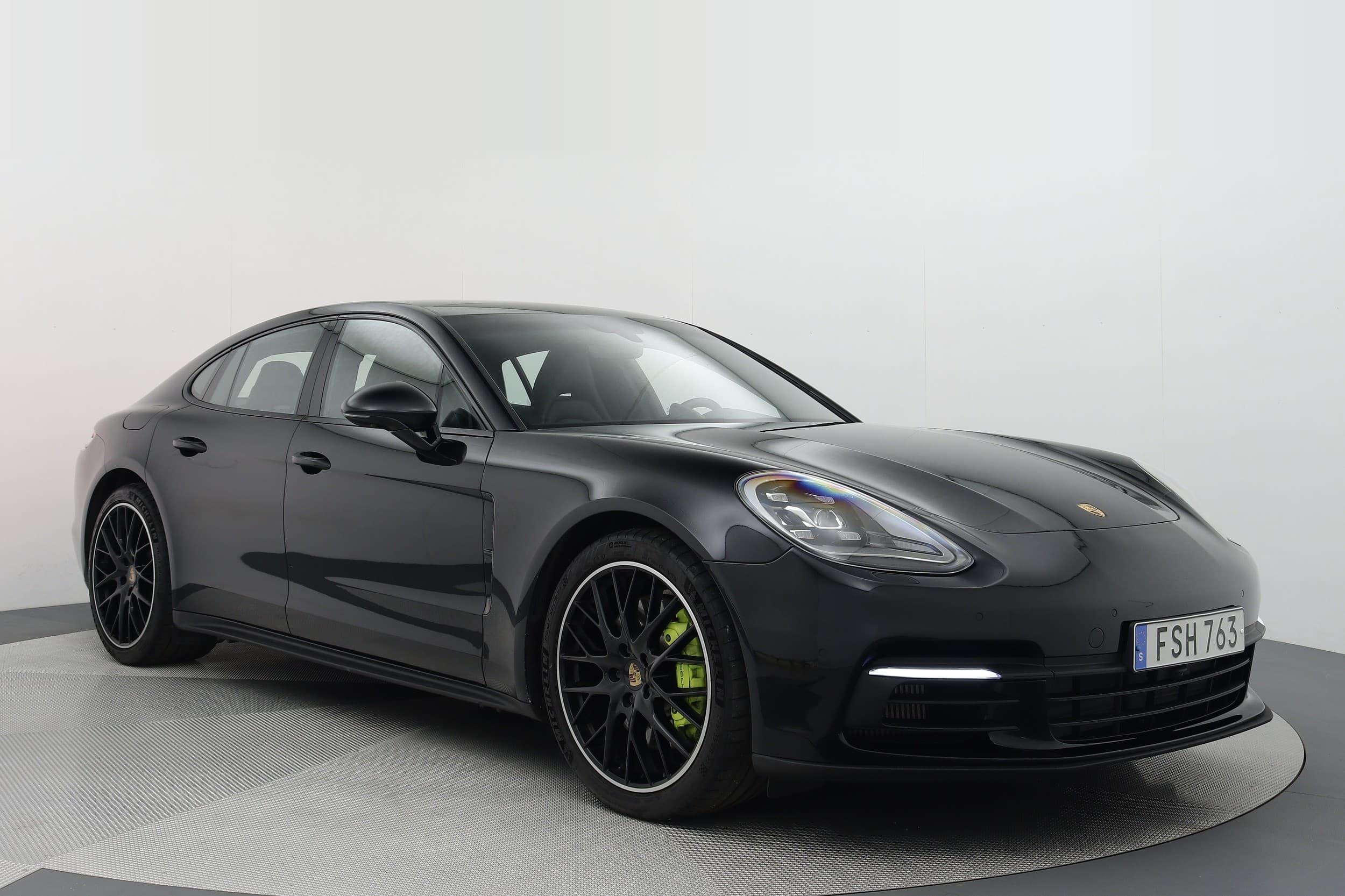 Porsche Panamera 4