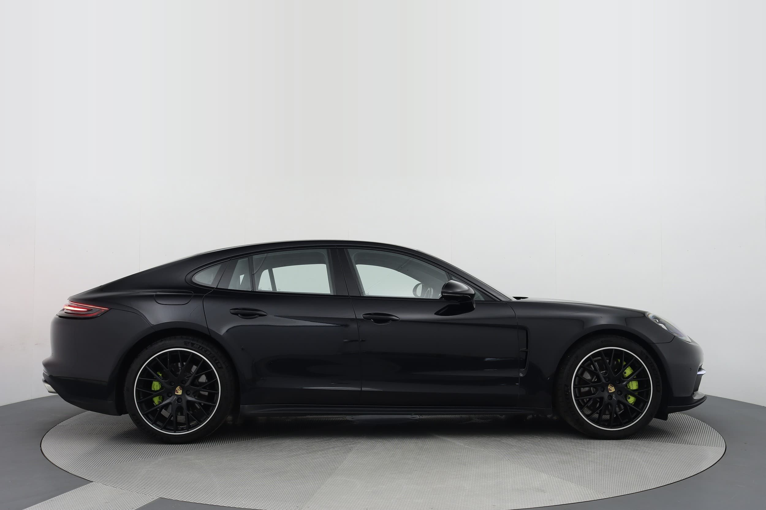 Porsche Panamera 4