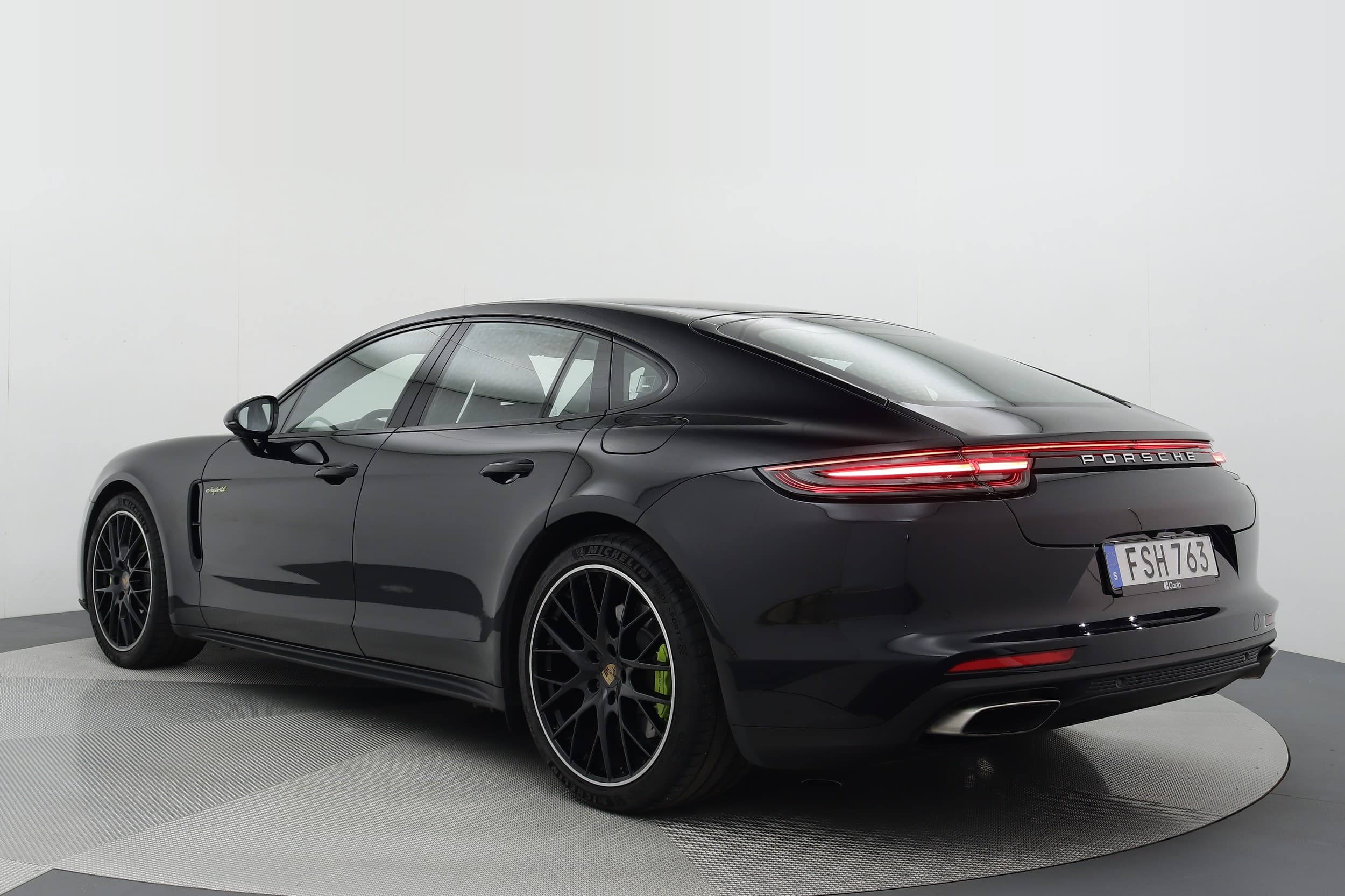 Porsche Panamera 4