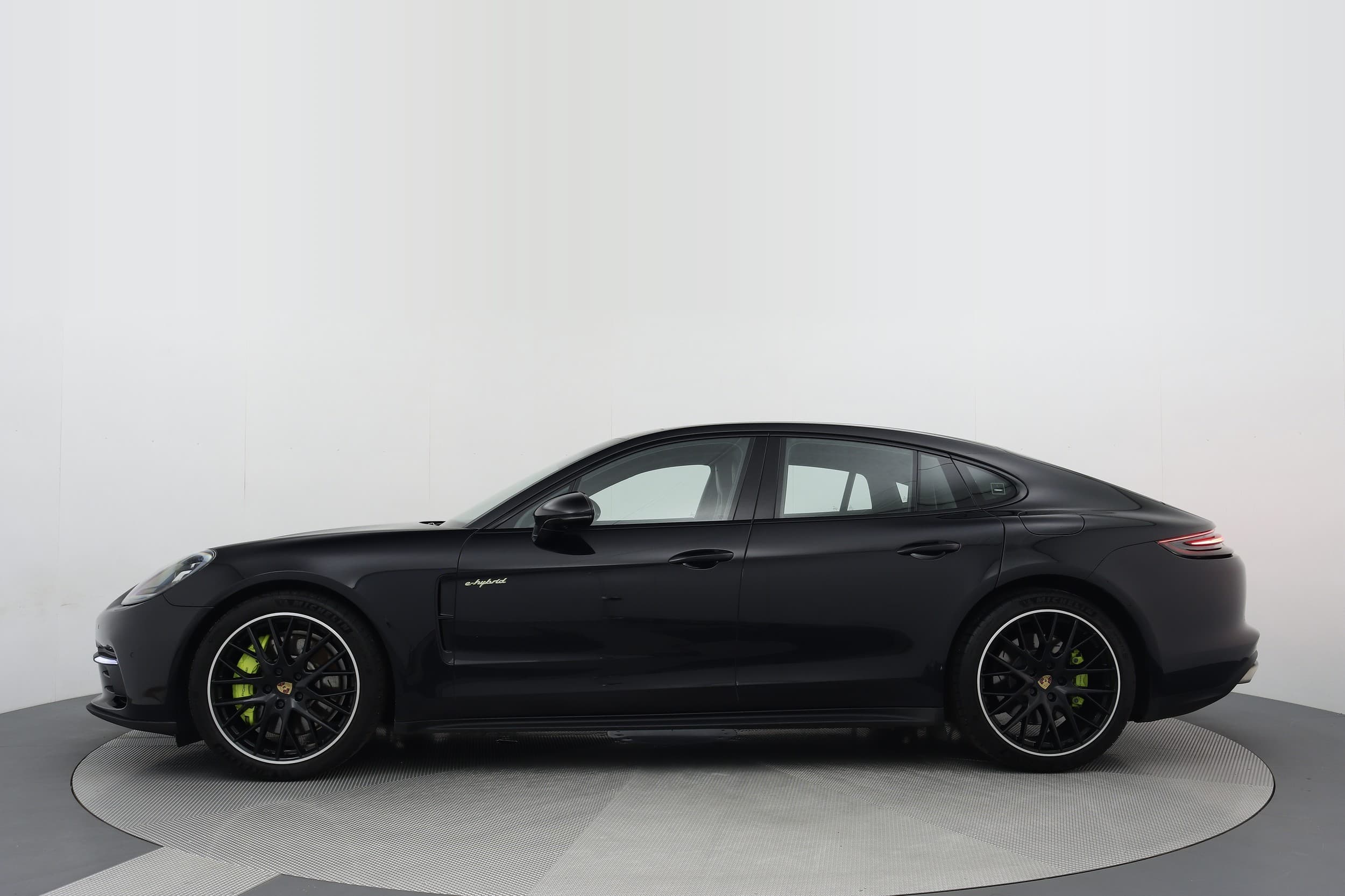 Porsche Panamera 4
