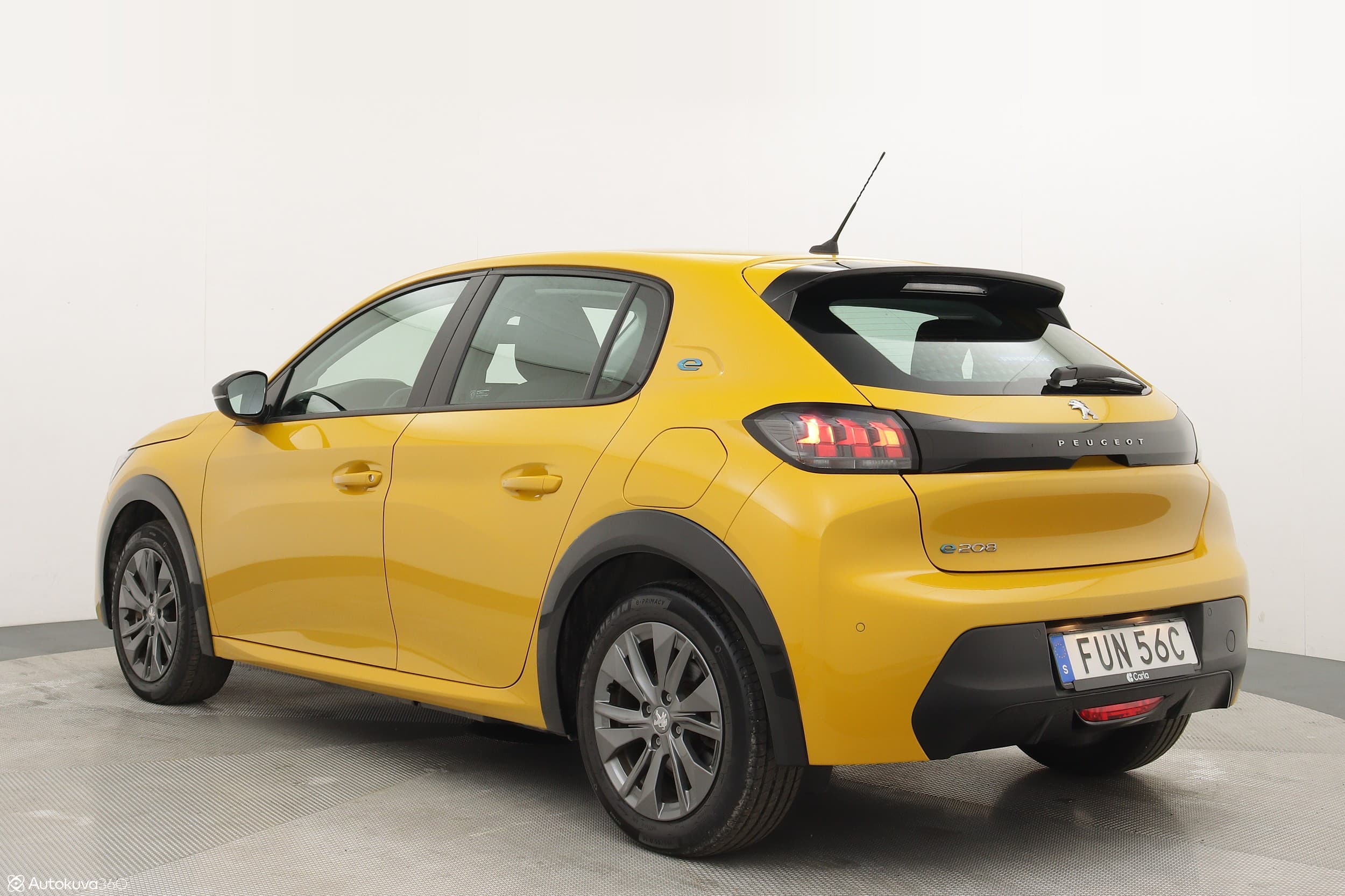 Peugeot e-208