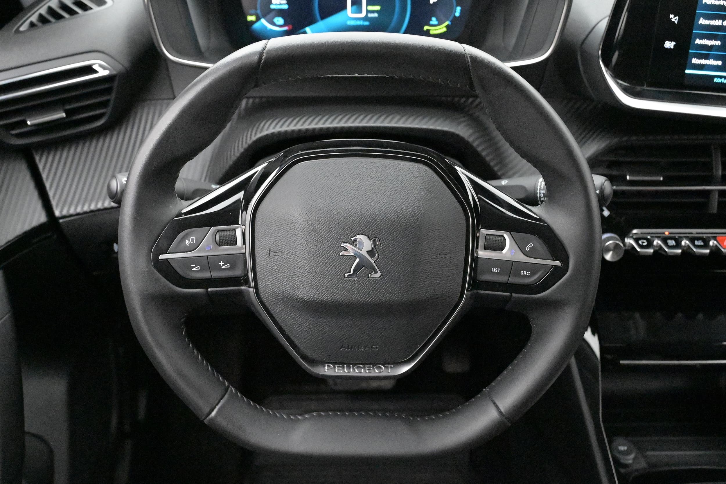 Peugeot e-2008