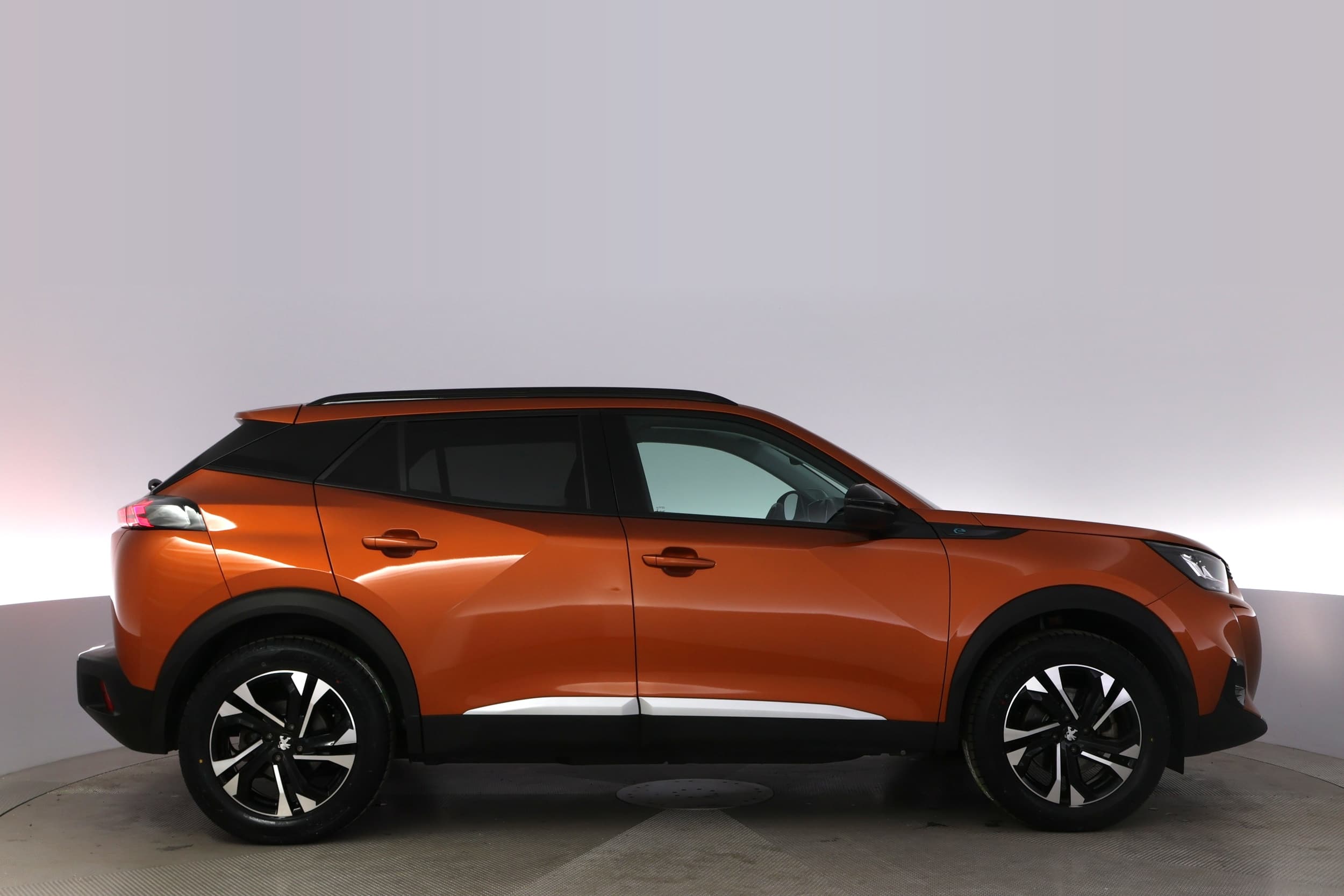 Peugeot e-2008