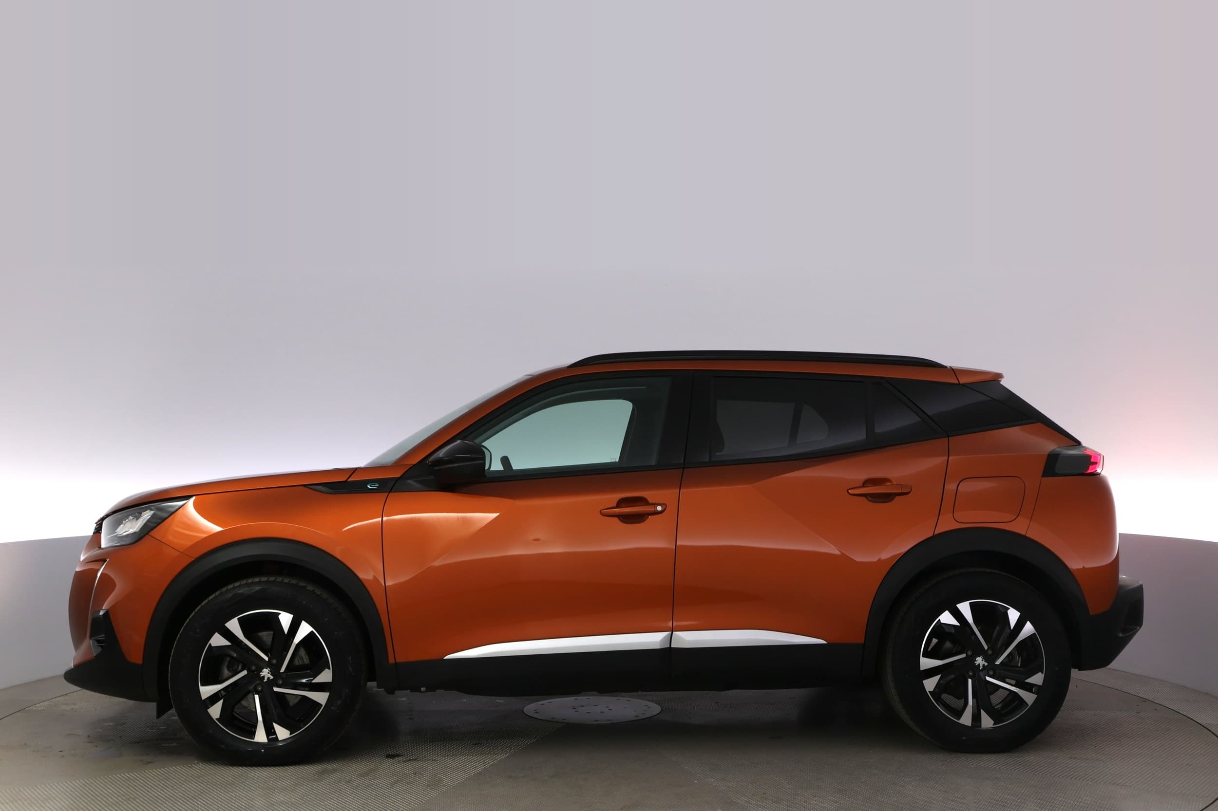 Peugeot e-2008