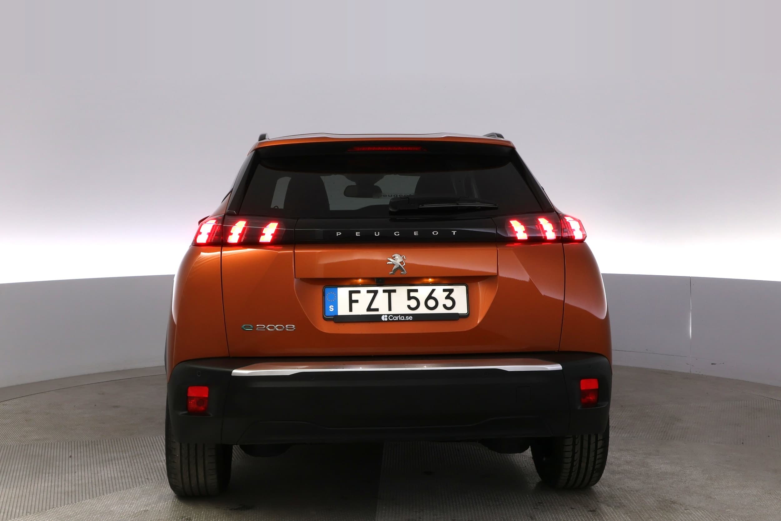 Peugeot e-2008