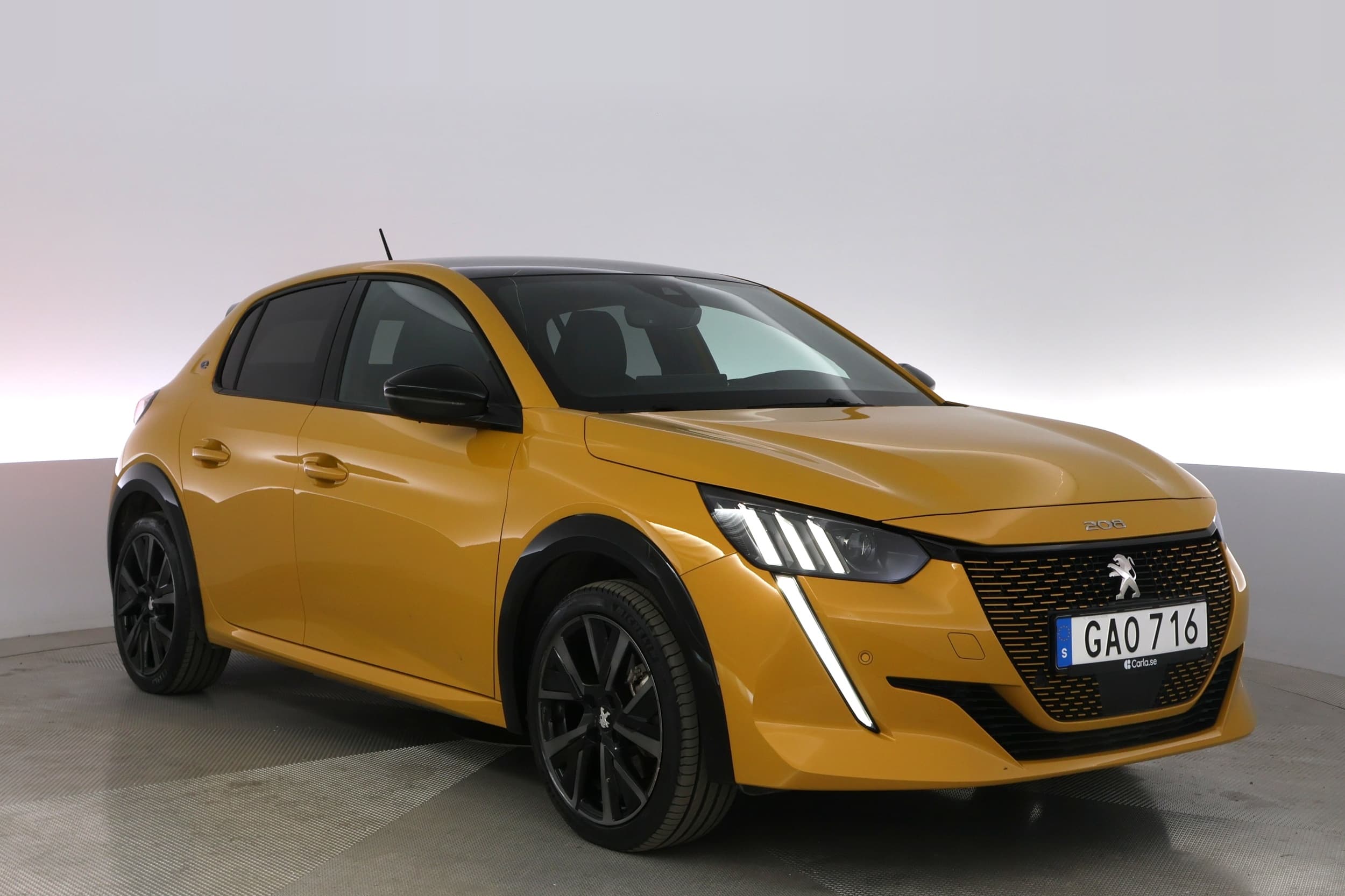 Peugeot e-208
