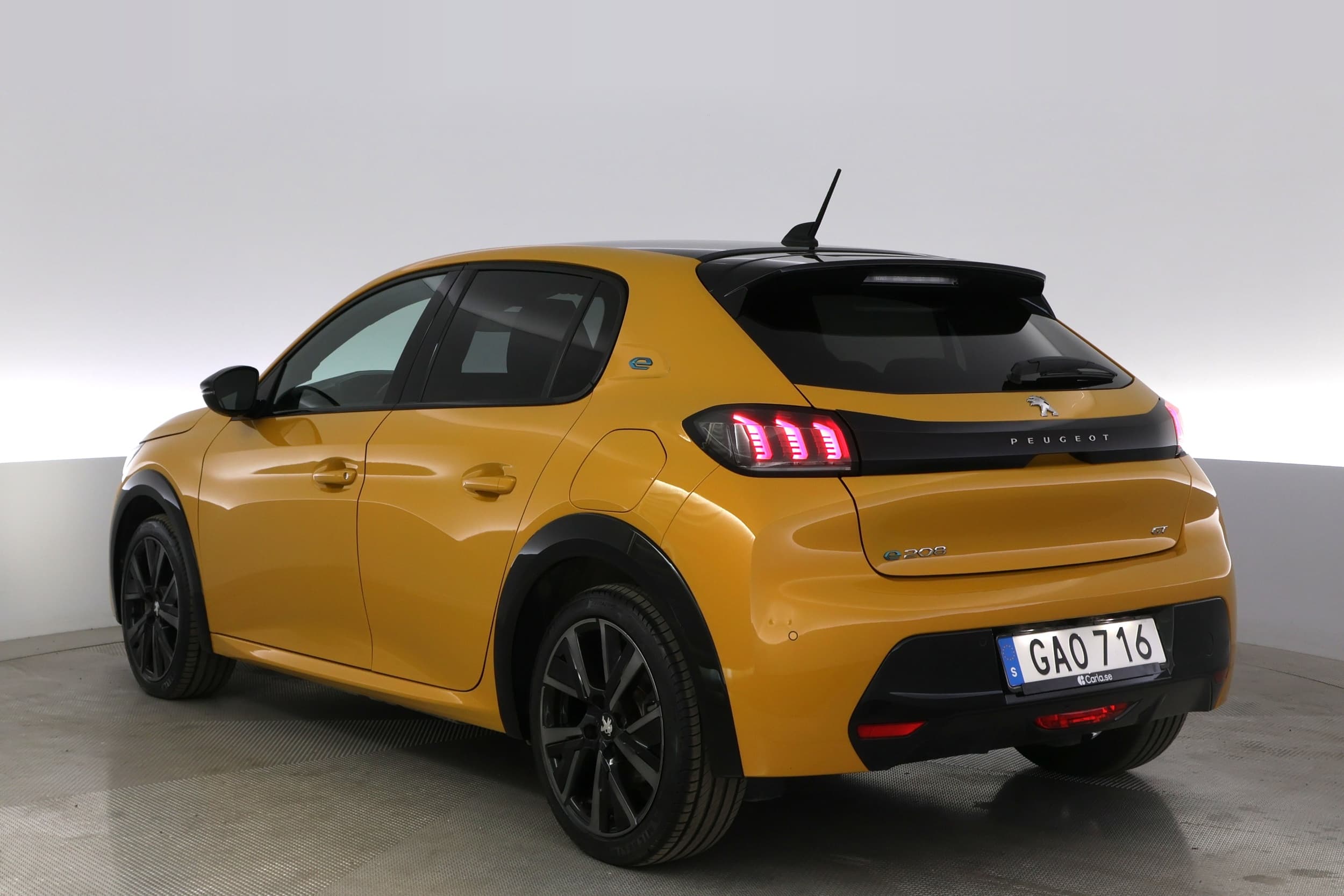 Peugeot e-208