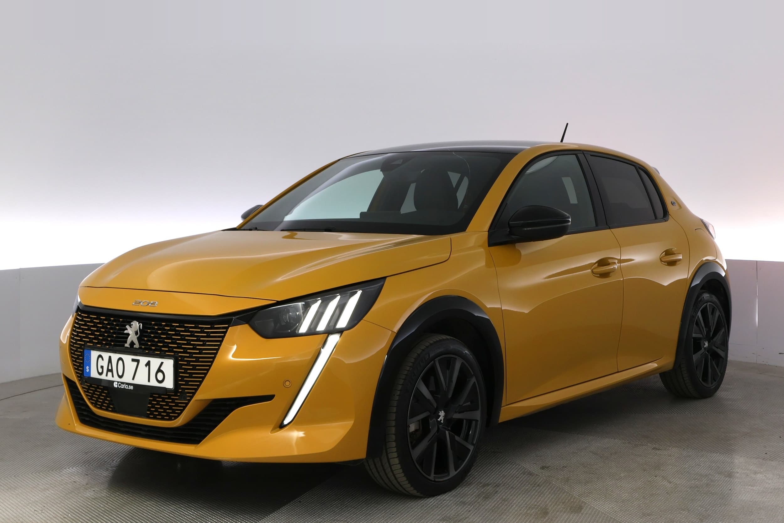 Peugeot e-208