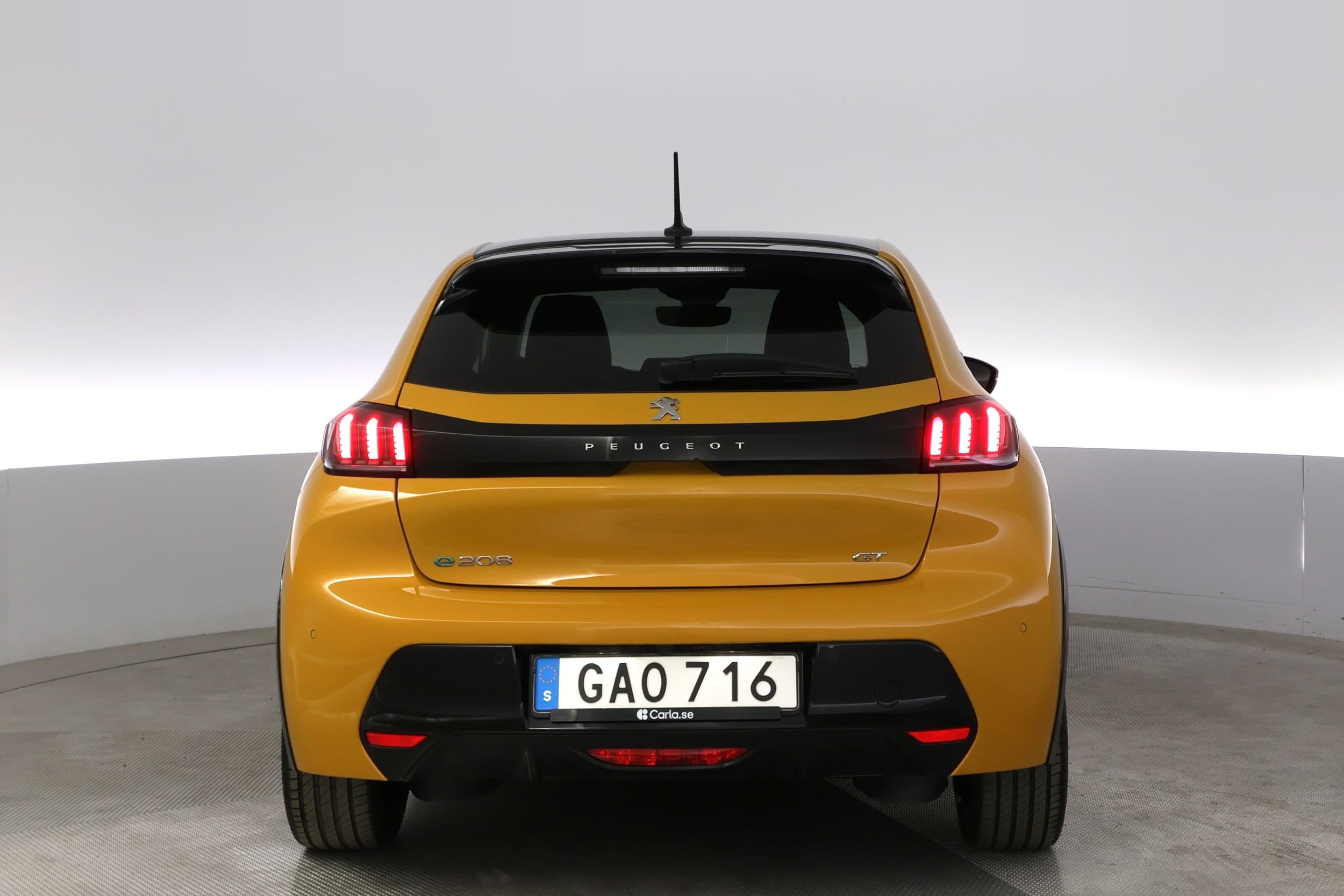 Peugeot e-208