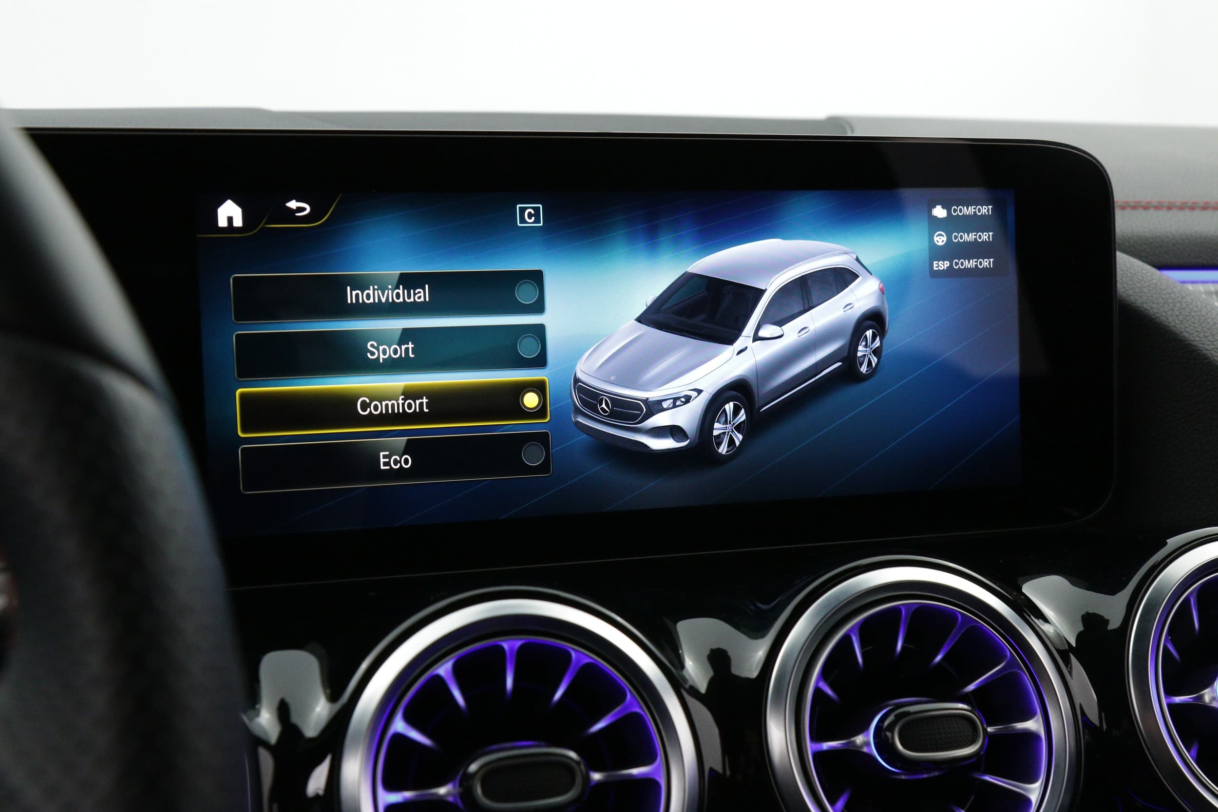 Mercedes-Benz EQA