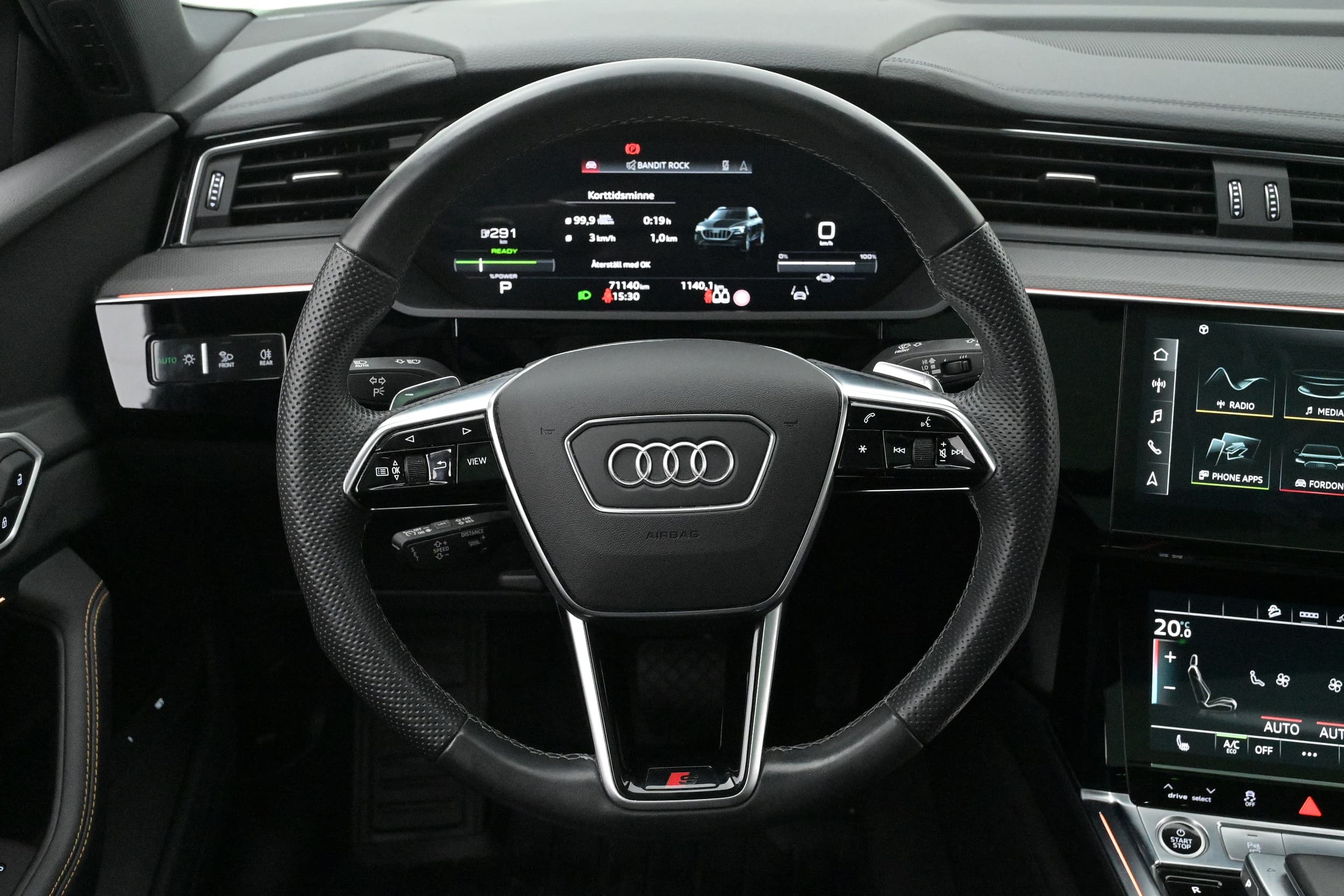 Audi e-tron