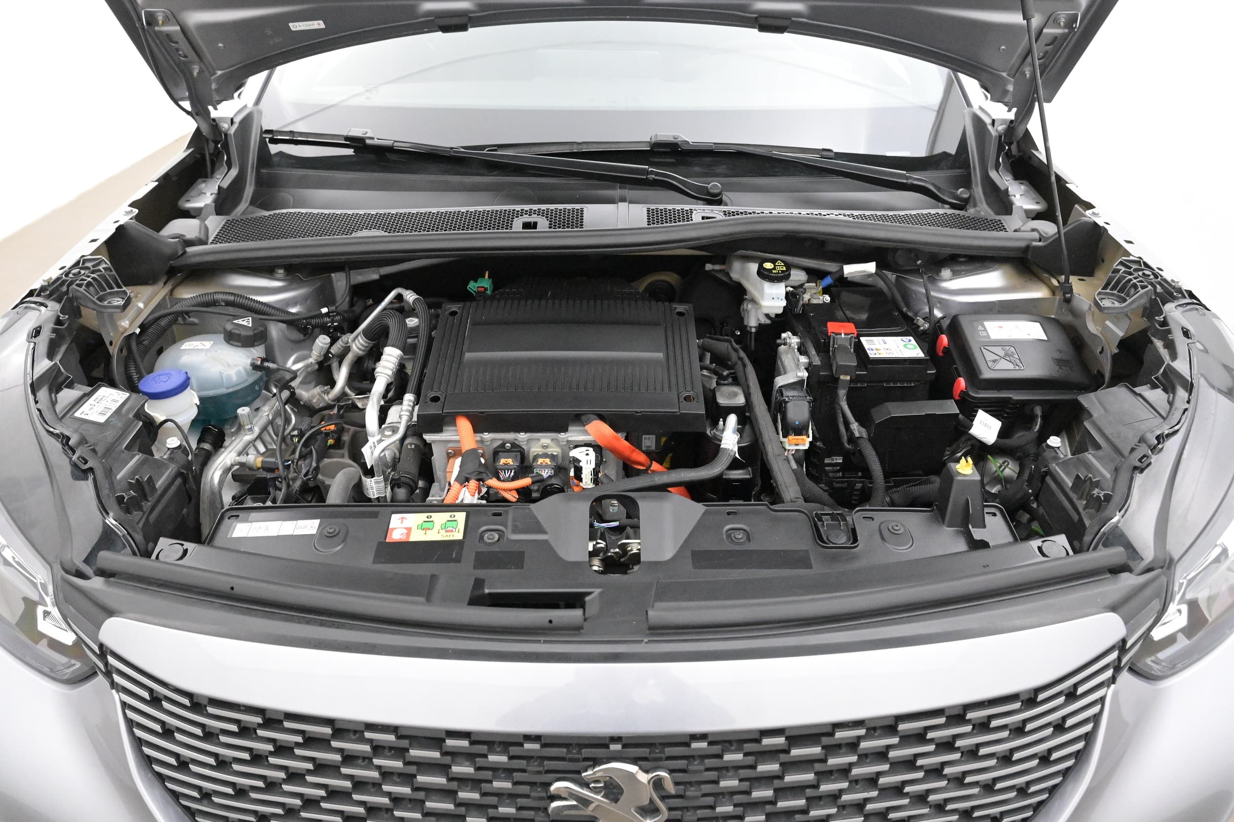 Peugeot e-2008